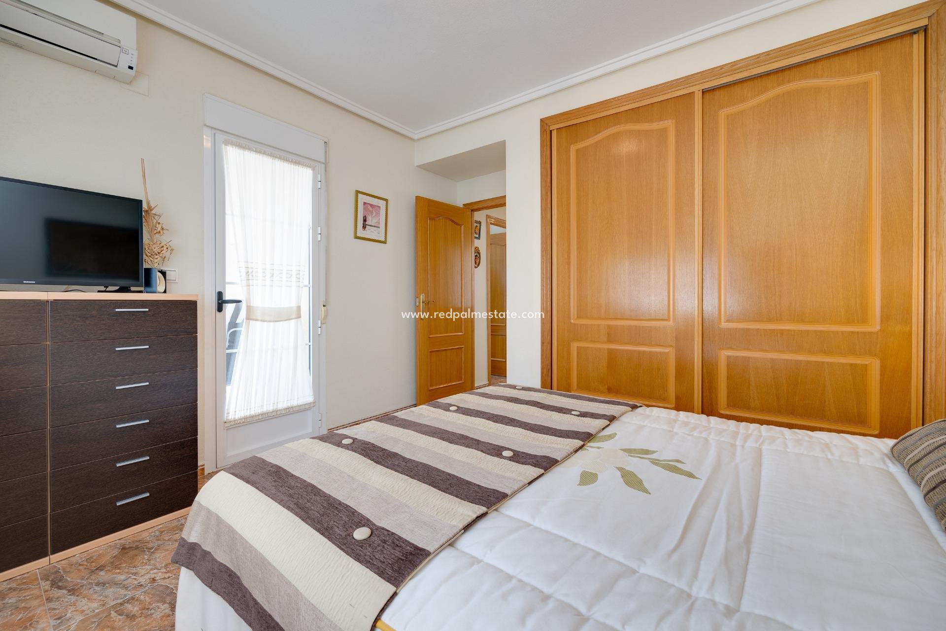 Resale - Town House -
Orihuela Costa - Villamartín