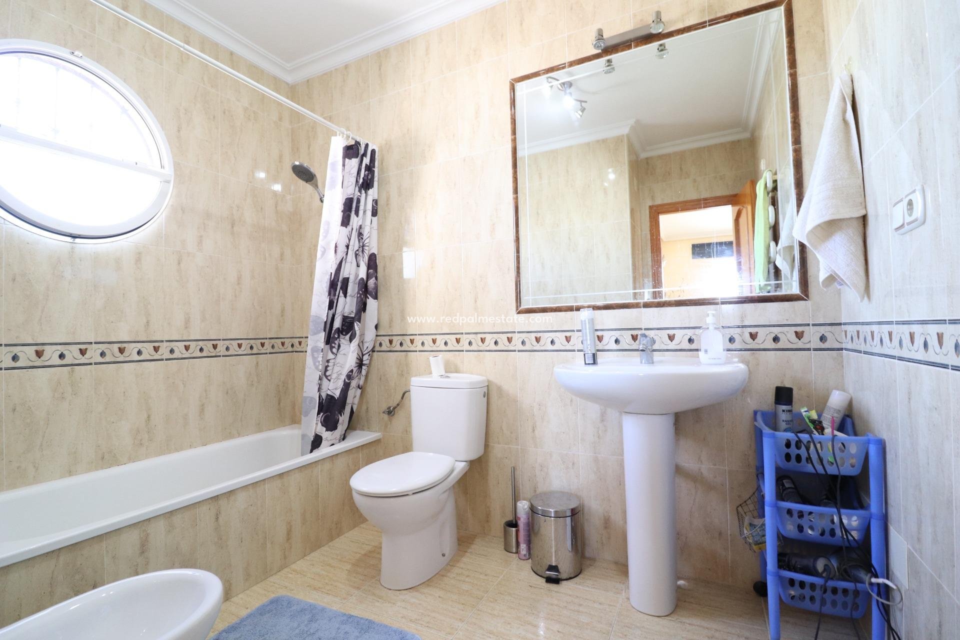 Resale - Town House -
Orihuela Costa - Villamartín