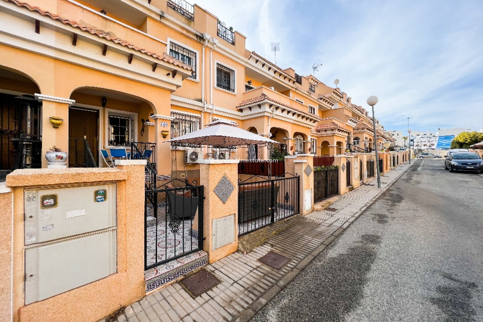 Resale - Town House -
Orihuela Costa - Villamartín