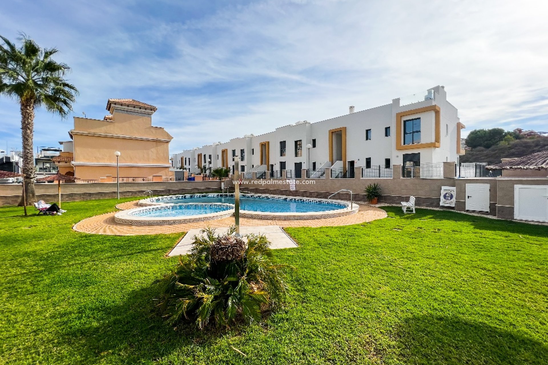 Resale - Town House -
Orihuela Costa - Villamartín