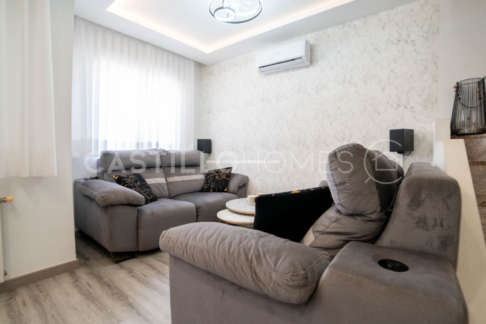 Resale - Town House -
Orihuela Costa - Villamartín