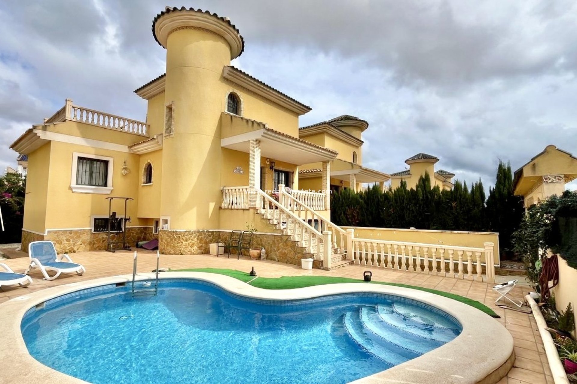 Resale - Town House -
Orihuela Costa - Villamartín