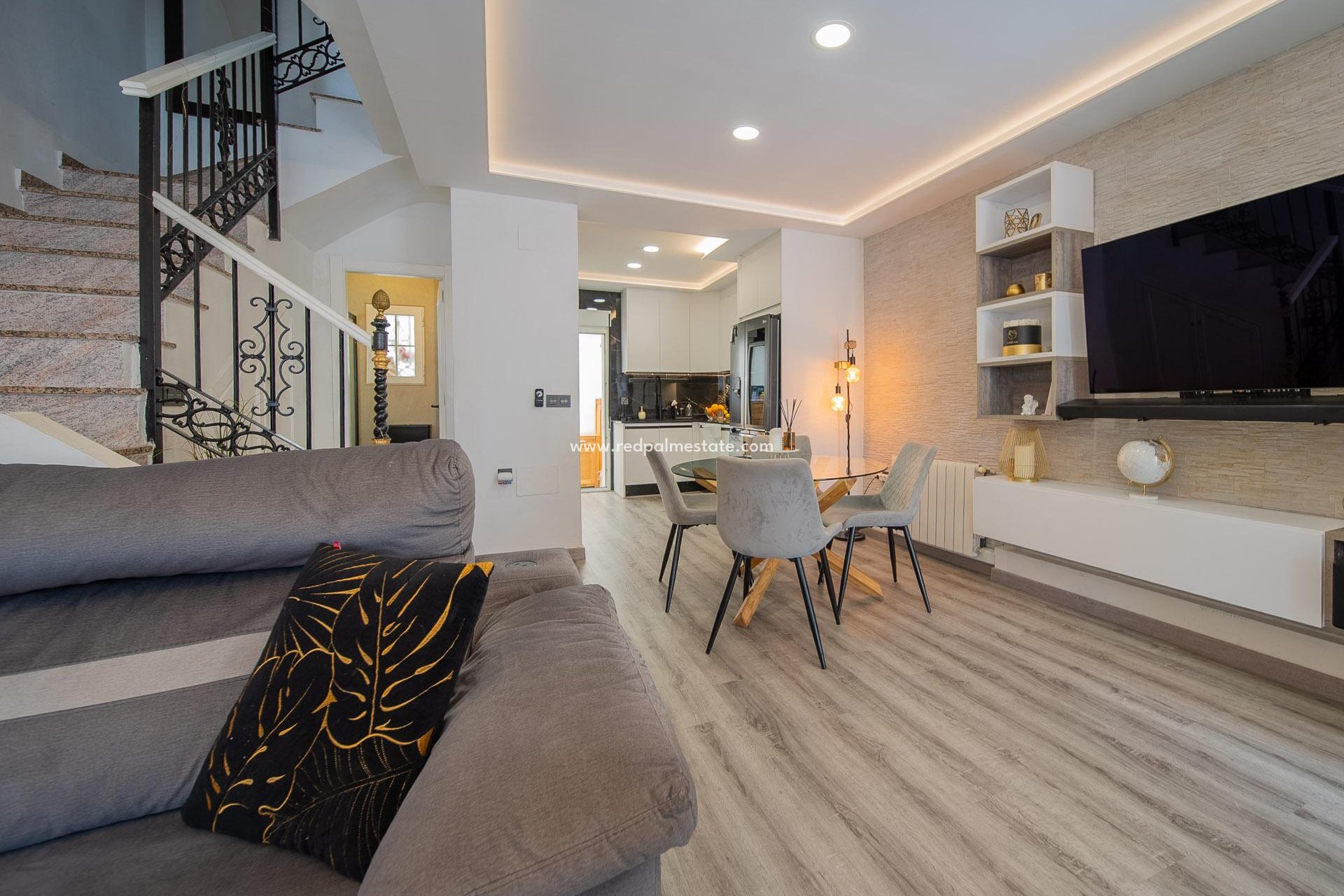 Resale - Town House -
Orihuela Costa - Villamartín