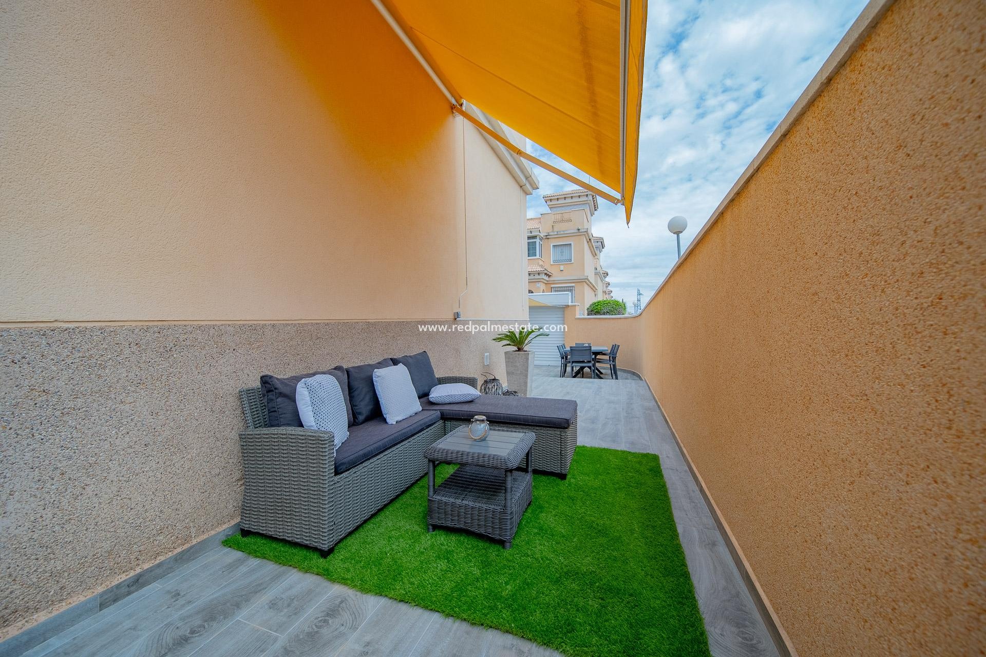 Resale - Town House -
Orihuela Costa - Villamartín