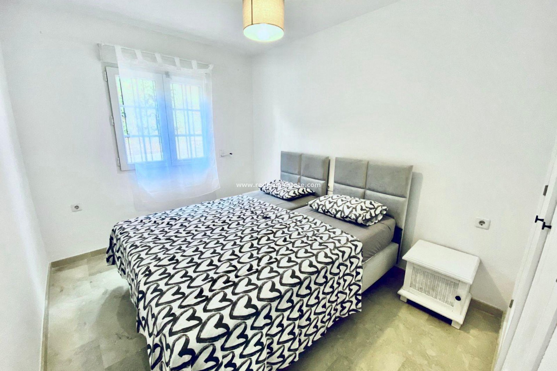 Resale - Town House -
Orihuela Costa - Villamartín