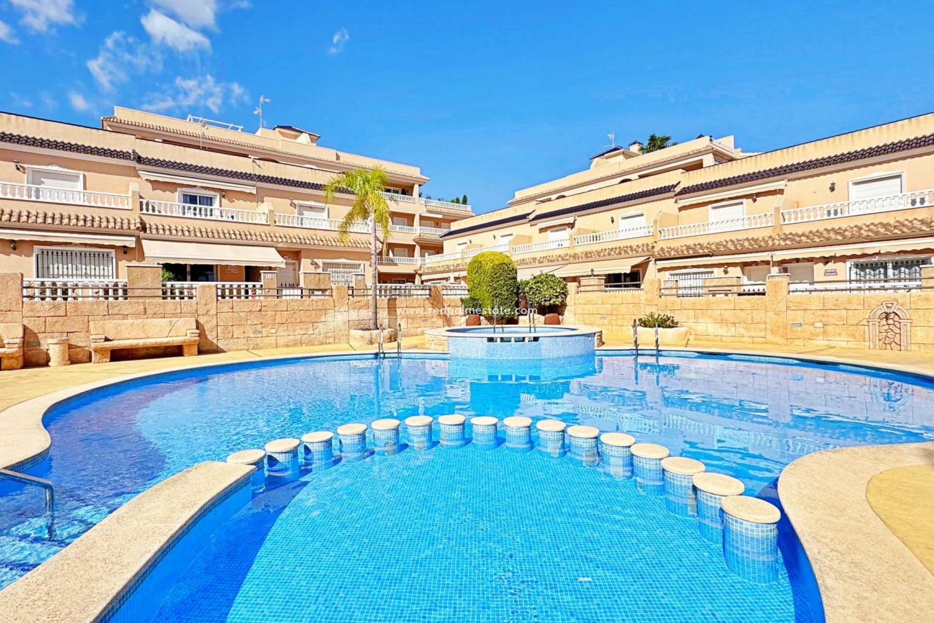 Resale - Town House -
Orihuela Costa - Villamartín