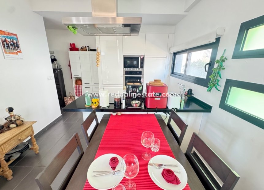 Resale - Town House -
Orihuela Costa - Villamartín