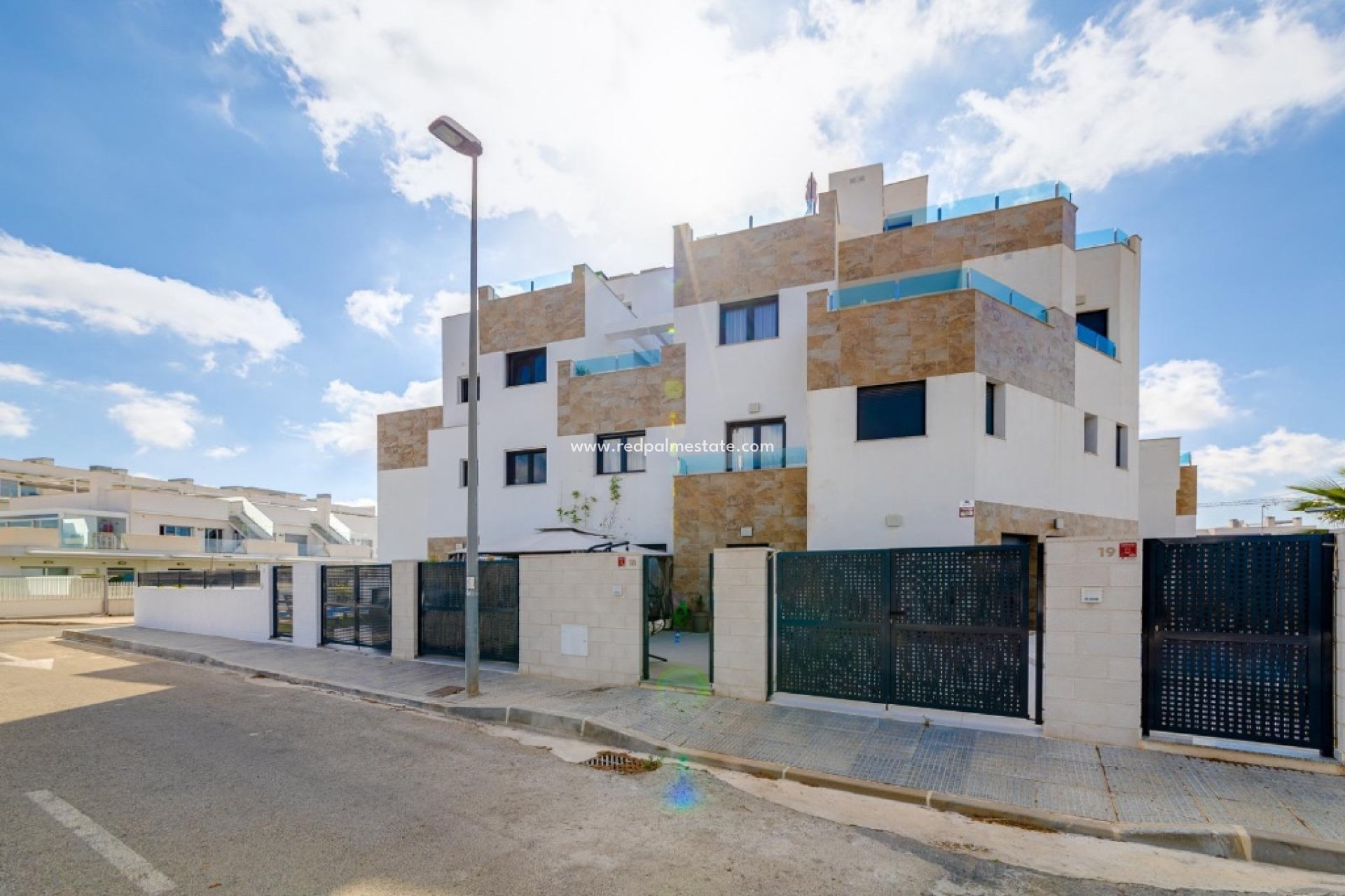 Resale - Town House -
Orihuela Costa - Villamartín