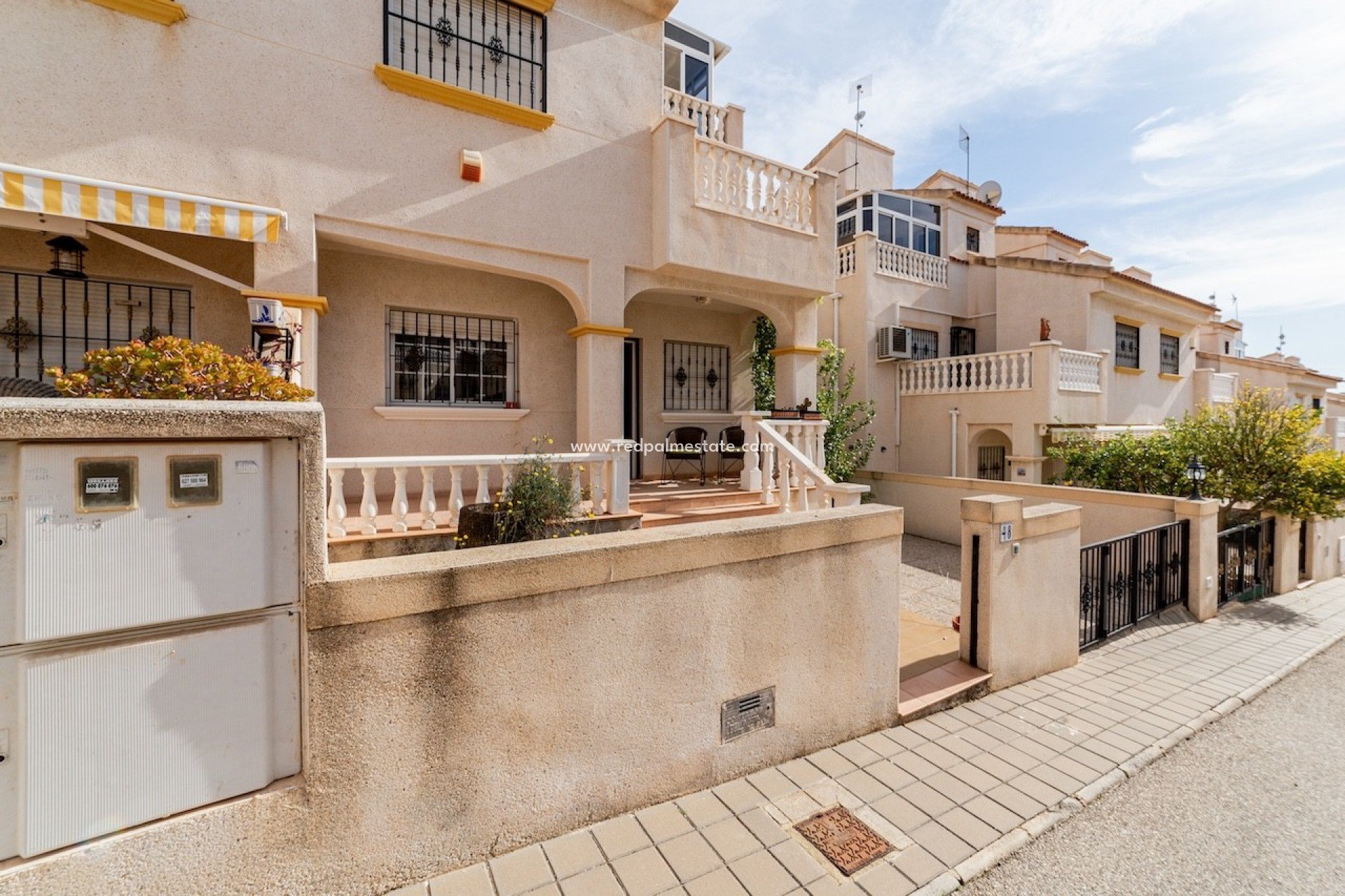 Resale - Town House -
Orihuela Costa - Villamartín