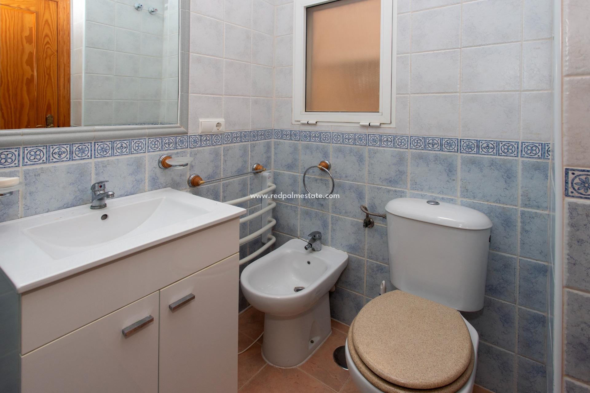 Resale - Town House -
Orihuela Costa - Villamartín