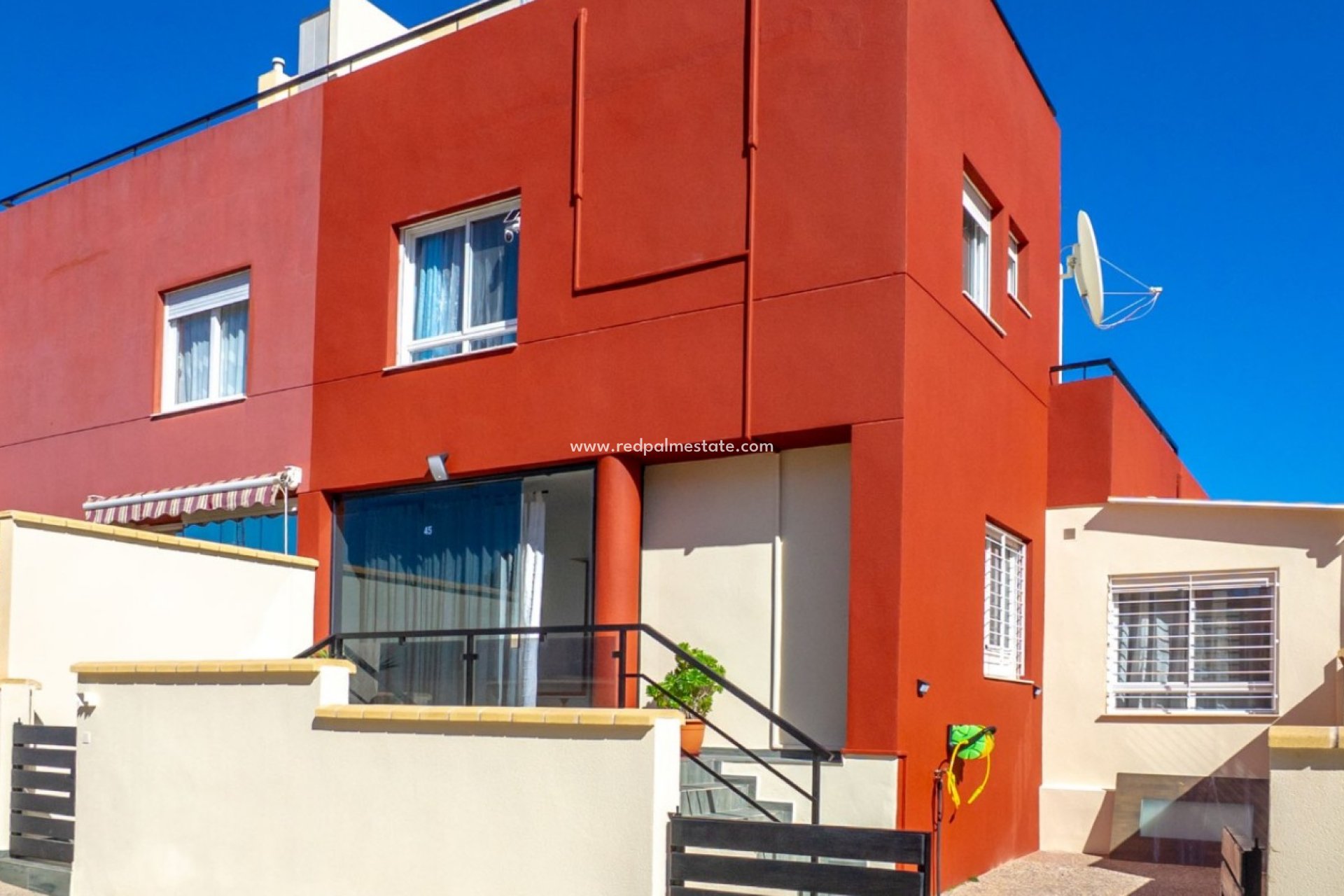 Resale - Town House -
Orihuela Costa - Villamartín