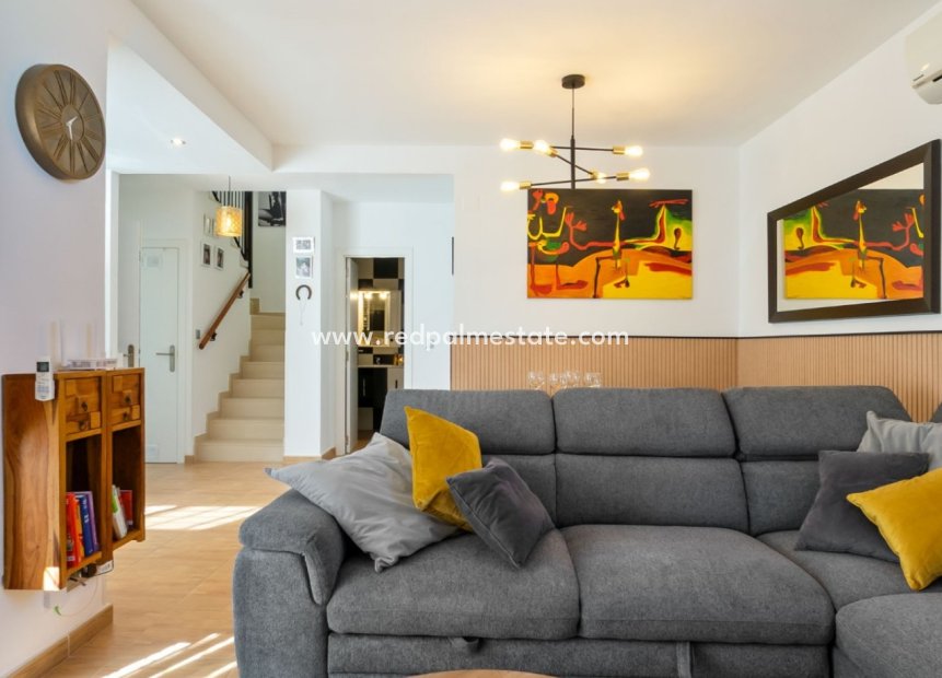 Resale - Town House -
Orihuela Costa - Villamartín