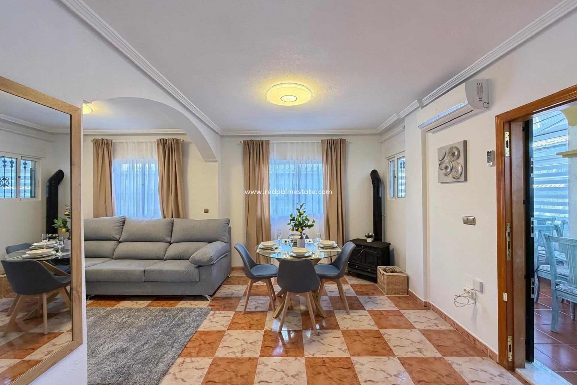 Resale - Town House -
Orihuela Costa - Villamartín