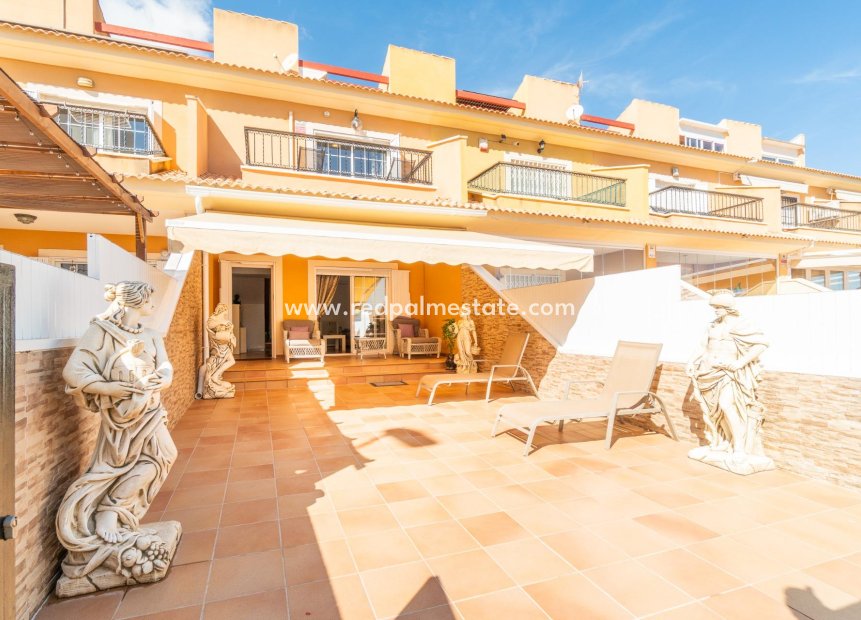 Resale - Town House -
Orihuela Costa - Villamartín