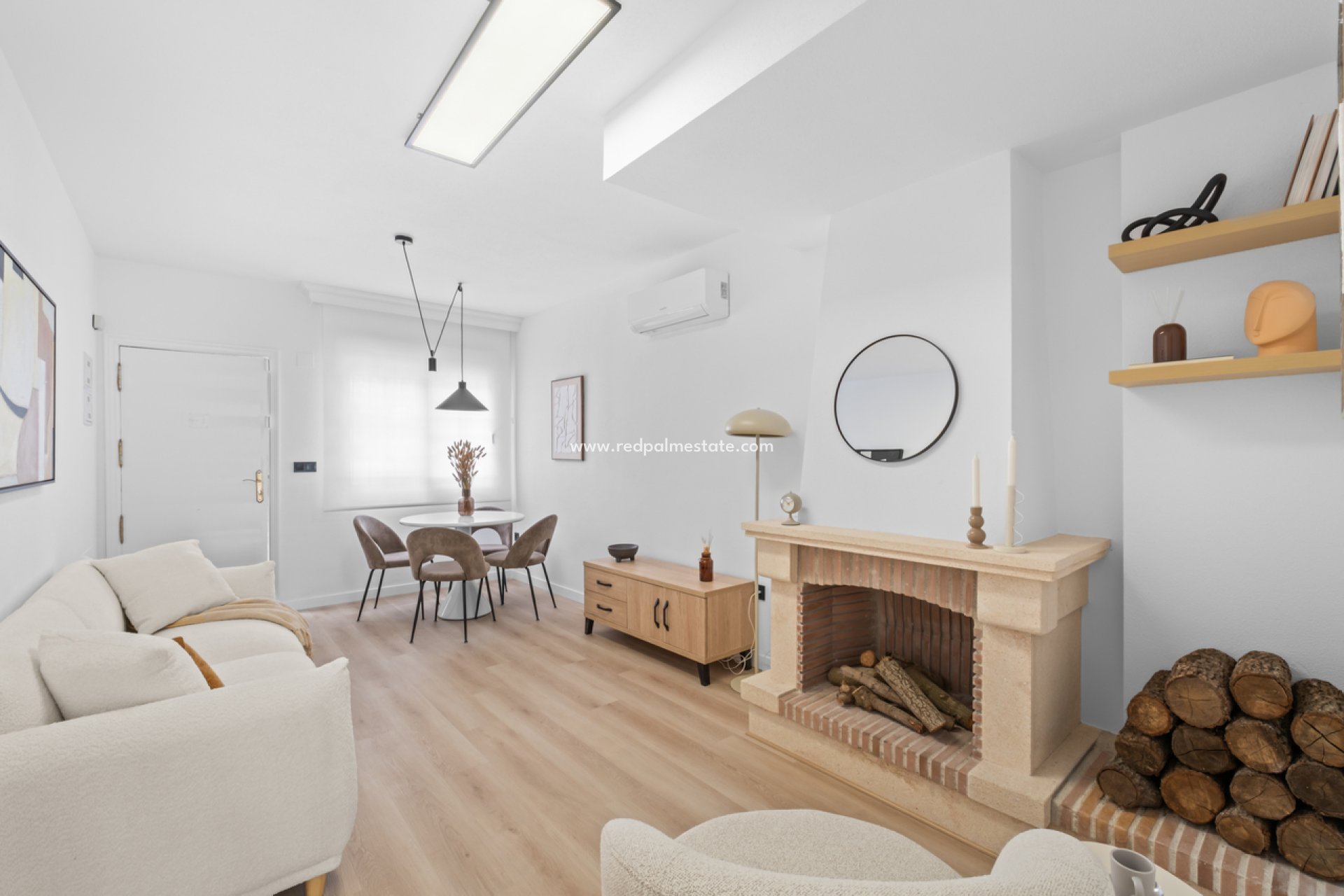 Resale - Town House -
Orihuela Costa - Villamartín