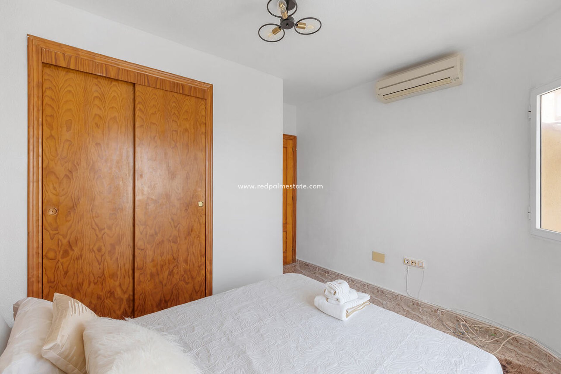Resale - Town House -
Orihuela Costa - Villamartín
