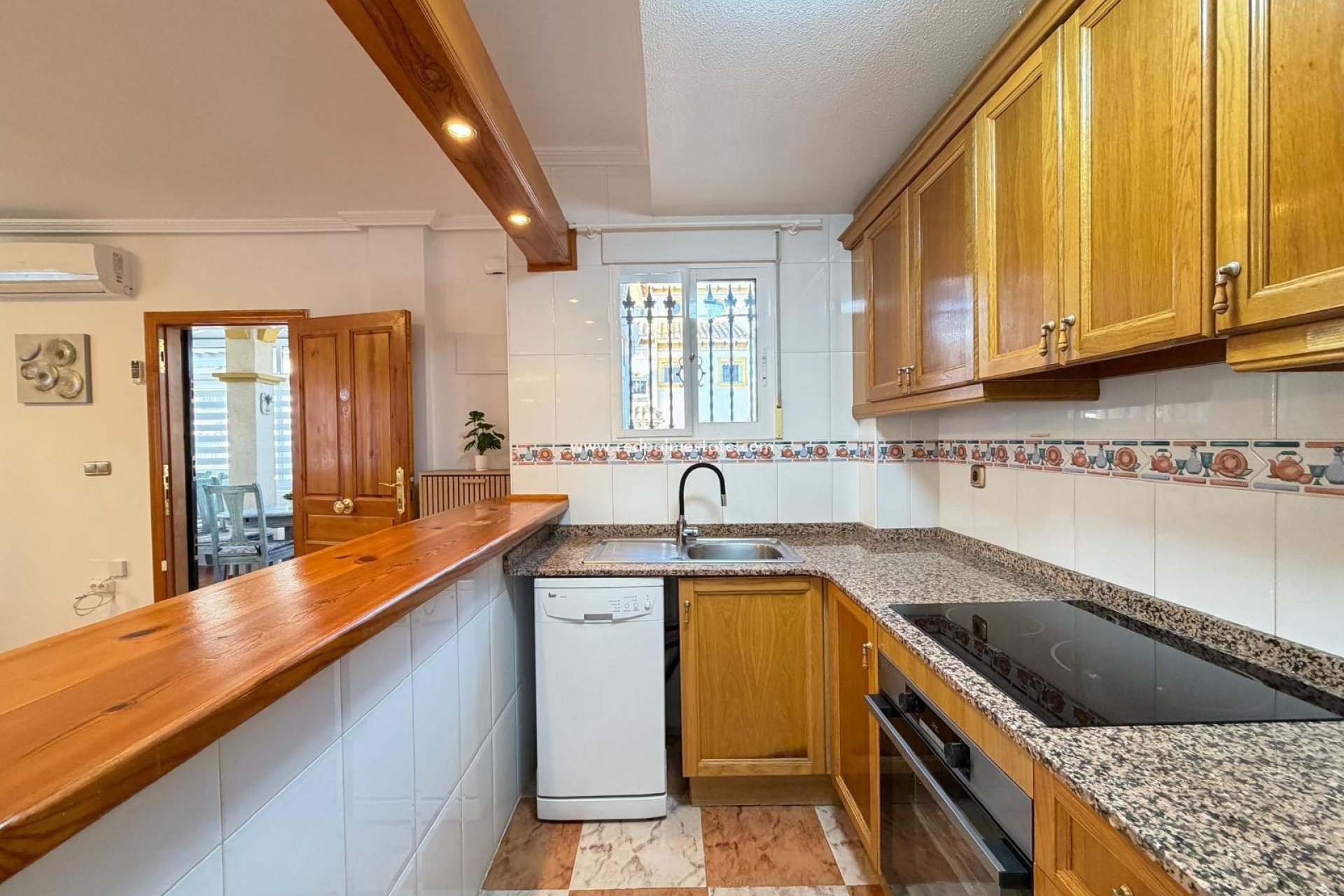 Resale - Town House -
Orihuela Costa - Villamartín
