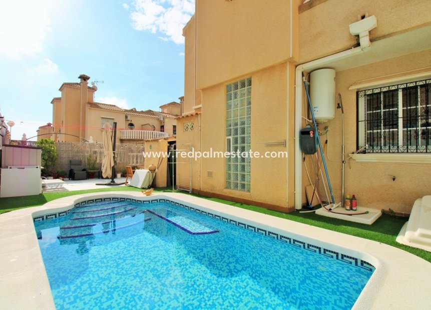 Resale - Town House -
Orihuela Costa - Villamartín