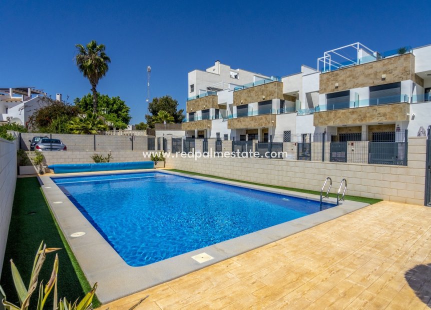 Resale - Town House -
Orihuela Costa - Villamartín