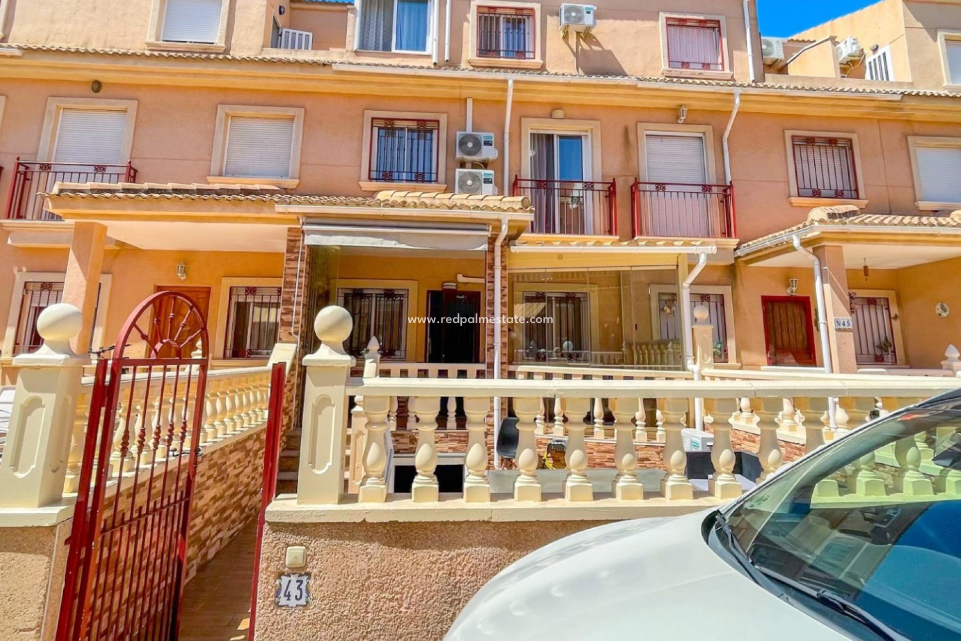 Resale - Town House -
Orihuela Costa