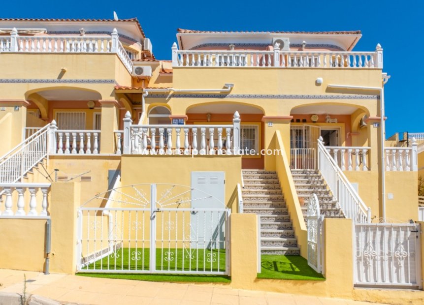 Resale - Town House -
Orihuela Costa
