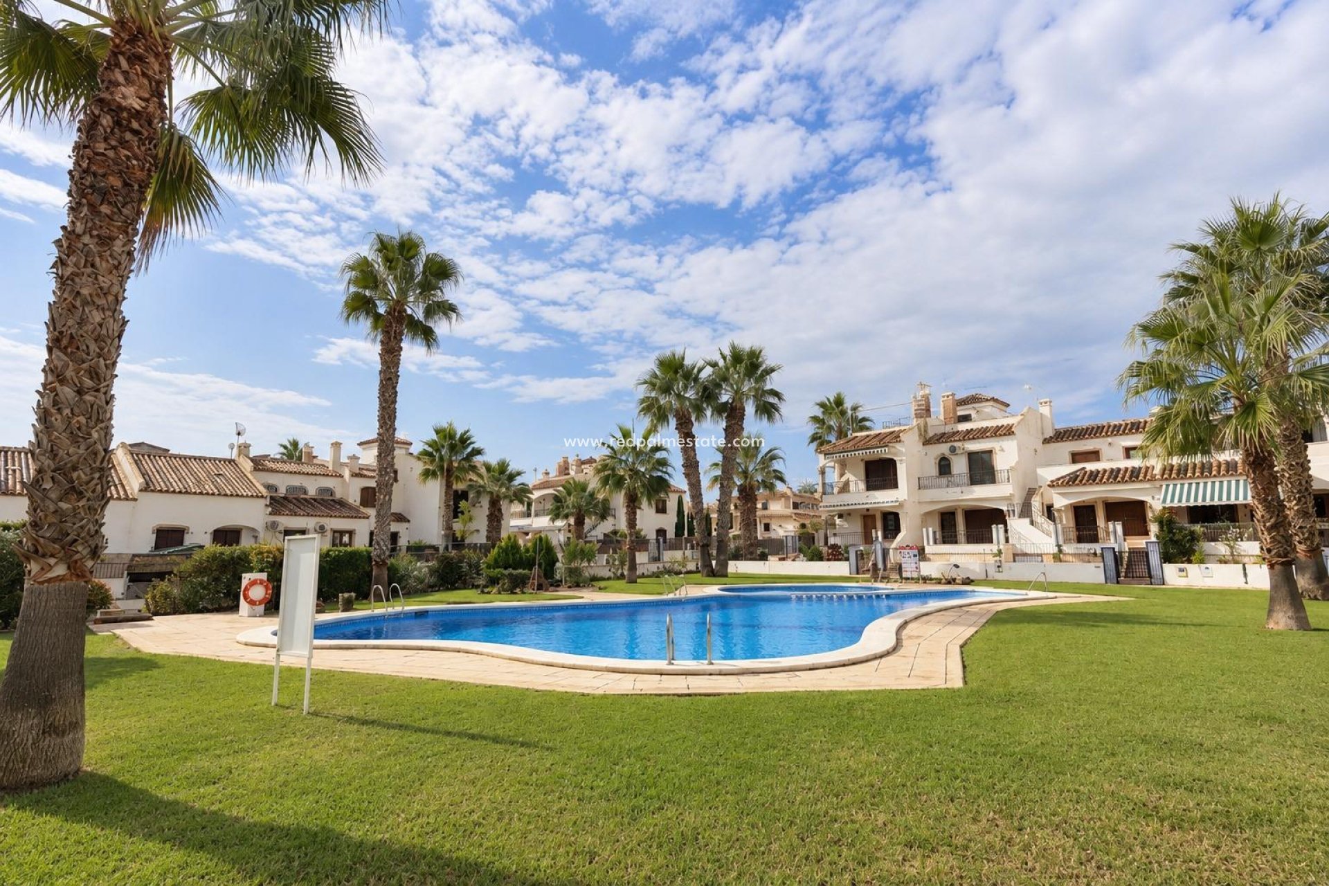 Resale - Town House -
Orihuela Costa