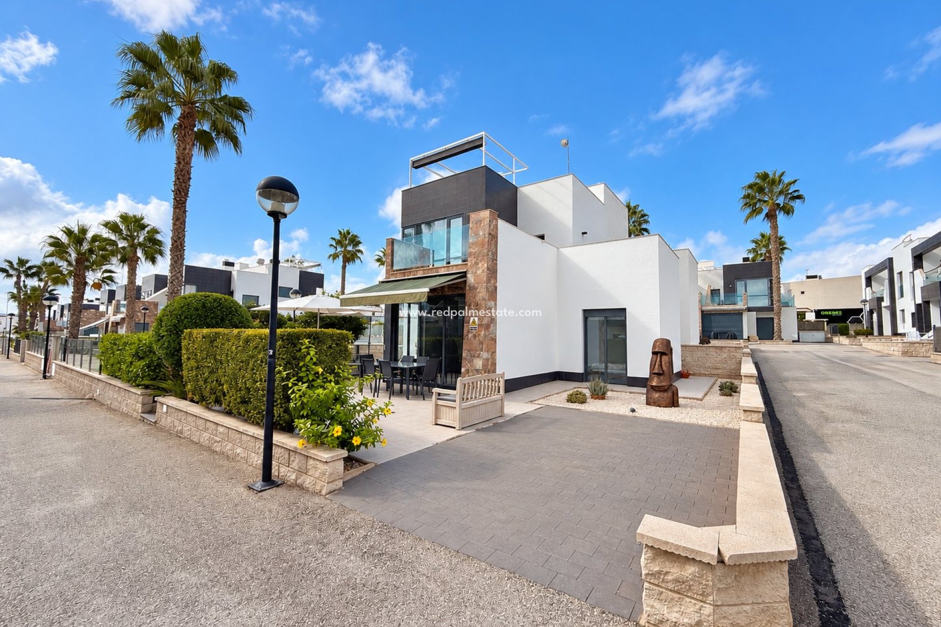 Resale - Town House -
Orihuela Costa