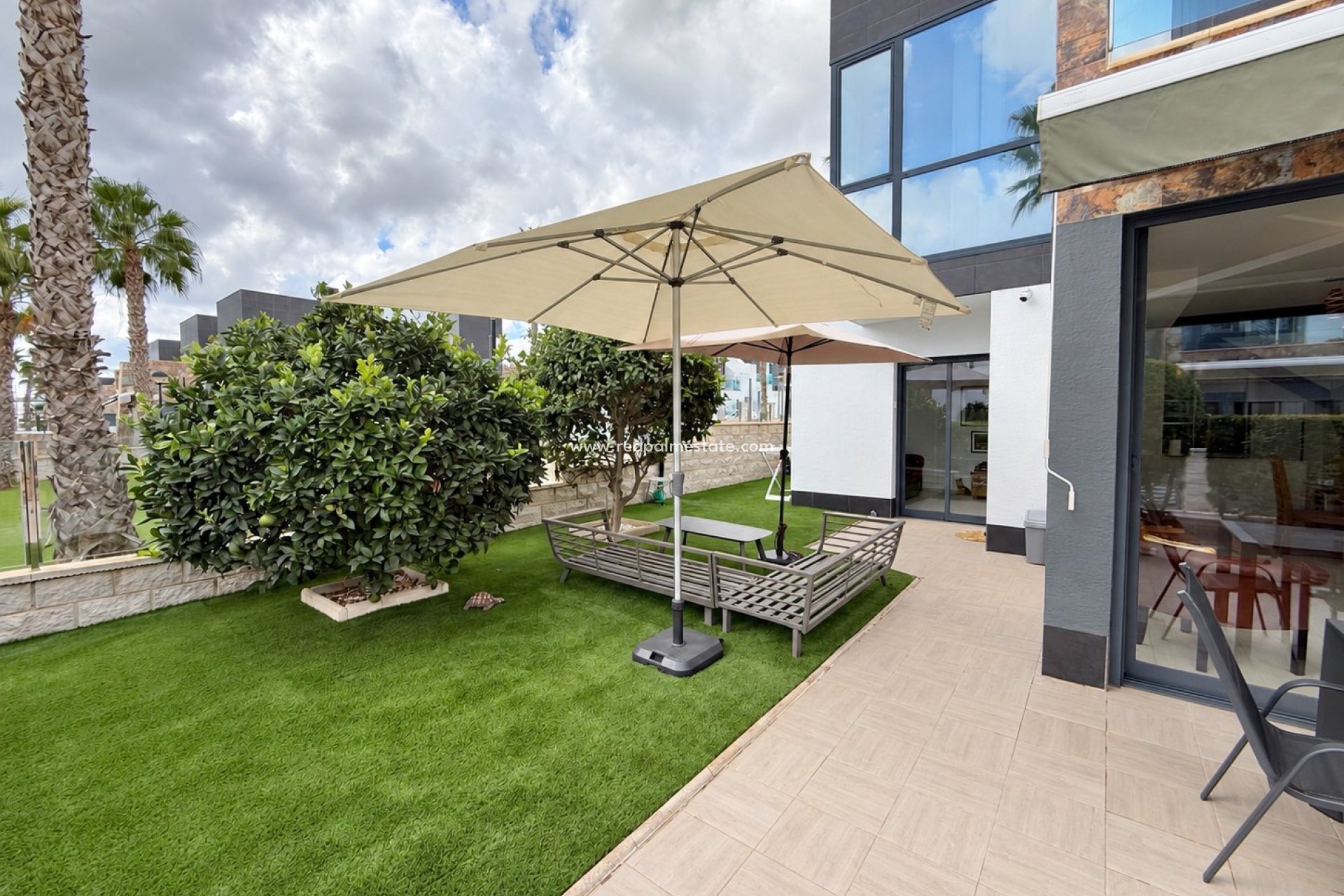 Resale - Town House -
Orihuela Costa