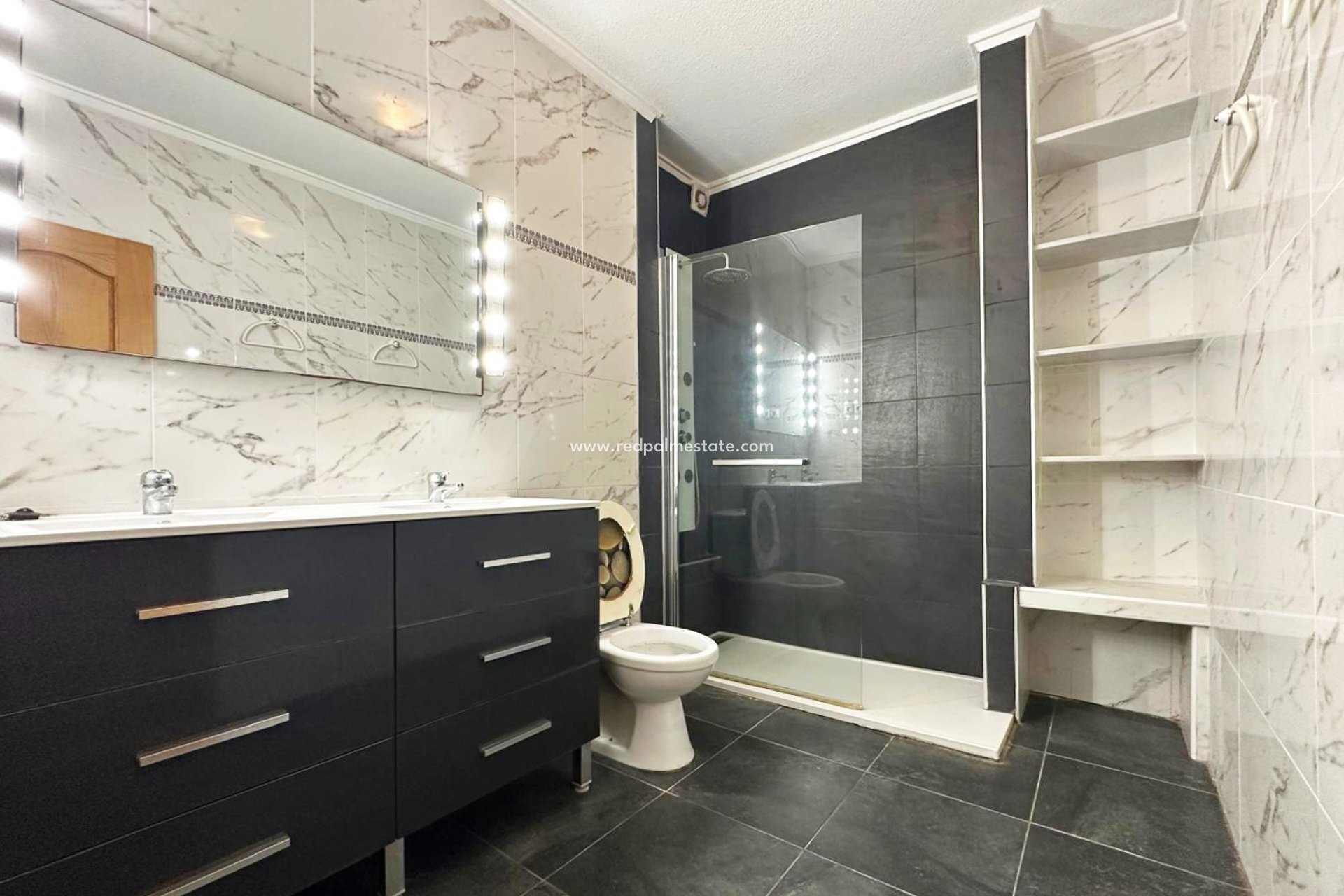 Resale - Town House -
Orihuela Costa