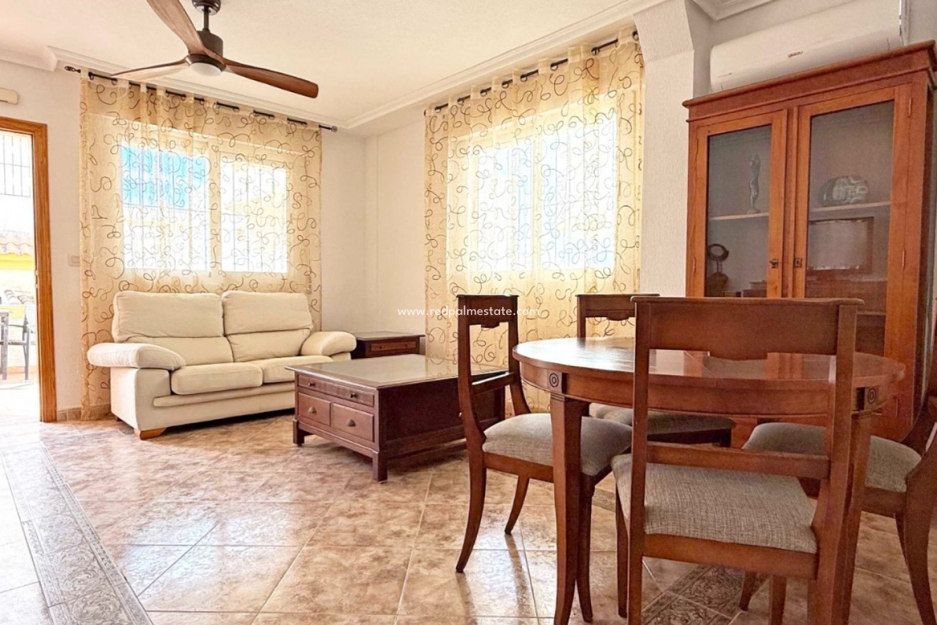 Resale - Town House -
Orihuela Costa