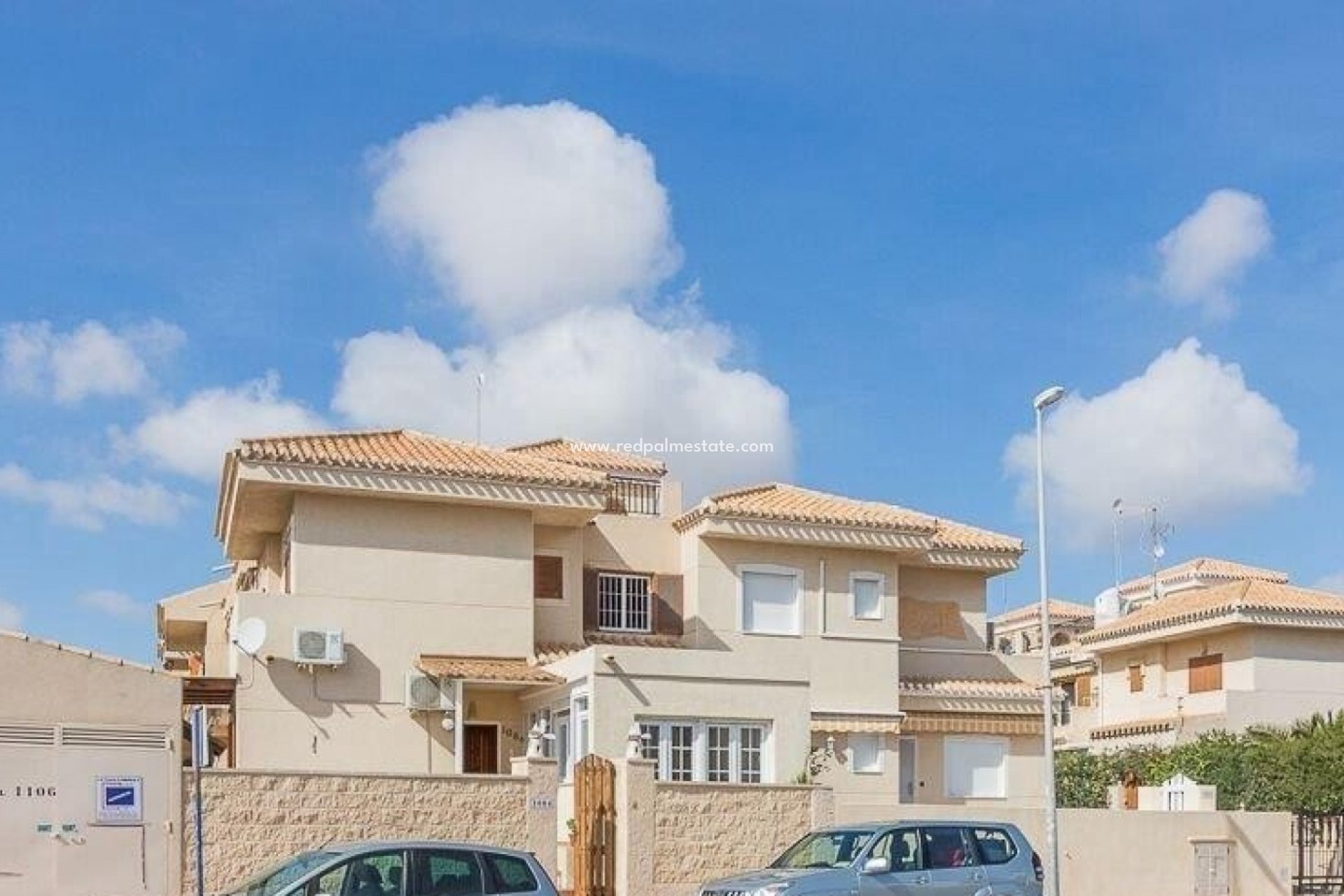Resale - Town House -
Orihuela Costa