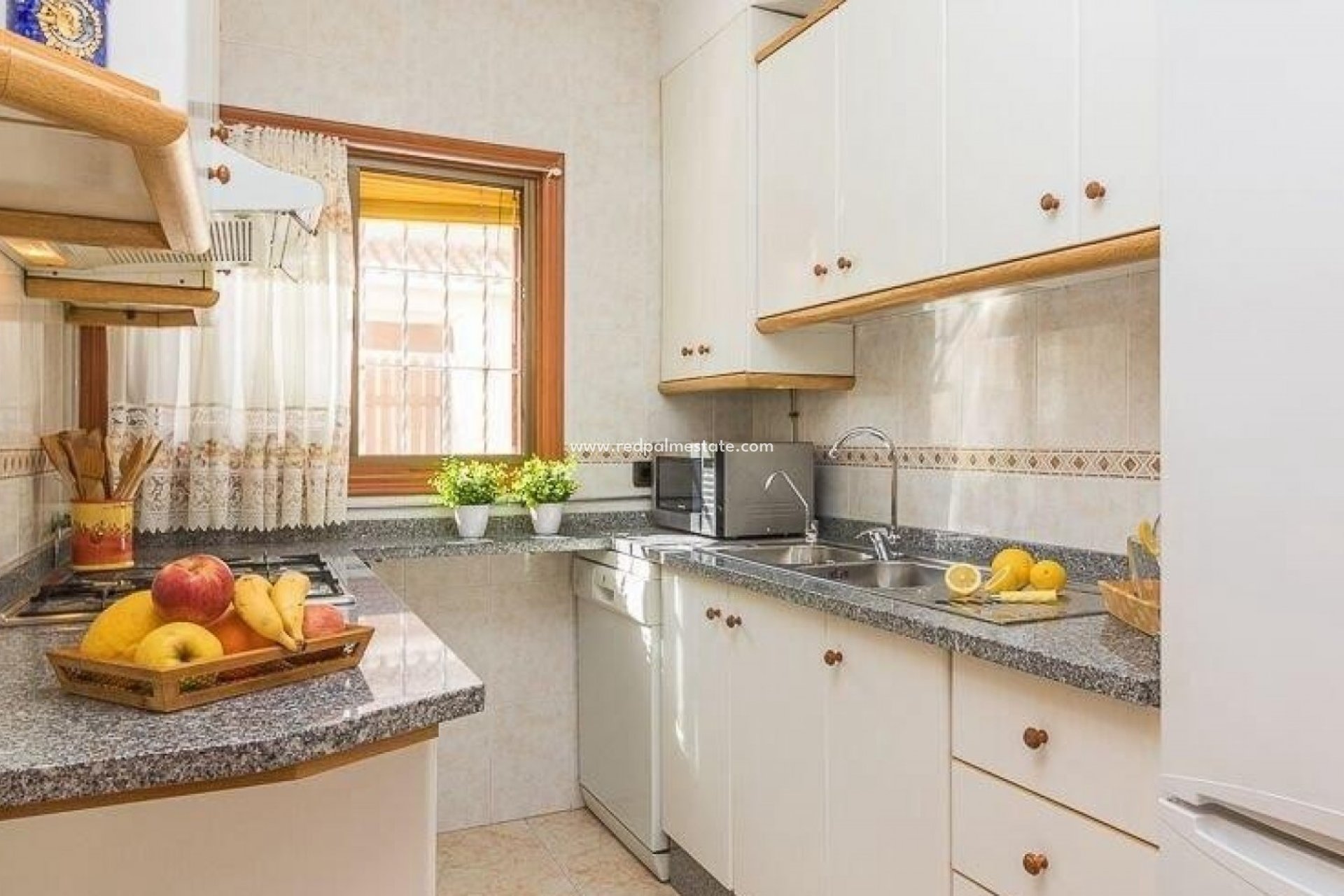 Resale - Town House -
Orihuela Costa