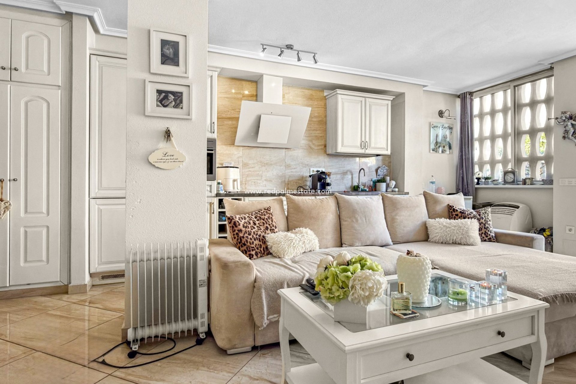 Resale - Town House -
Orihuela Costa