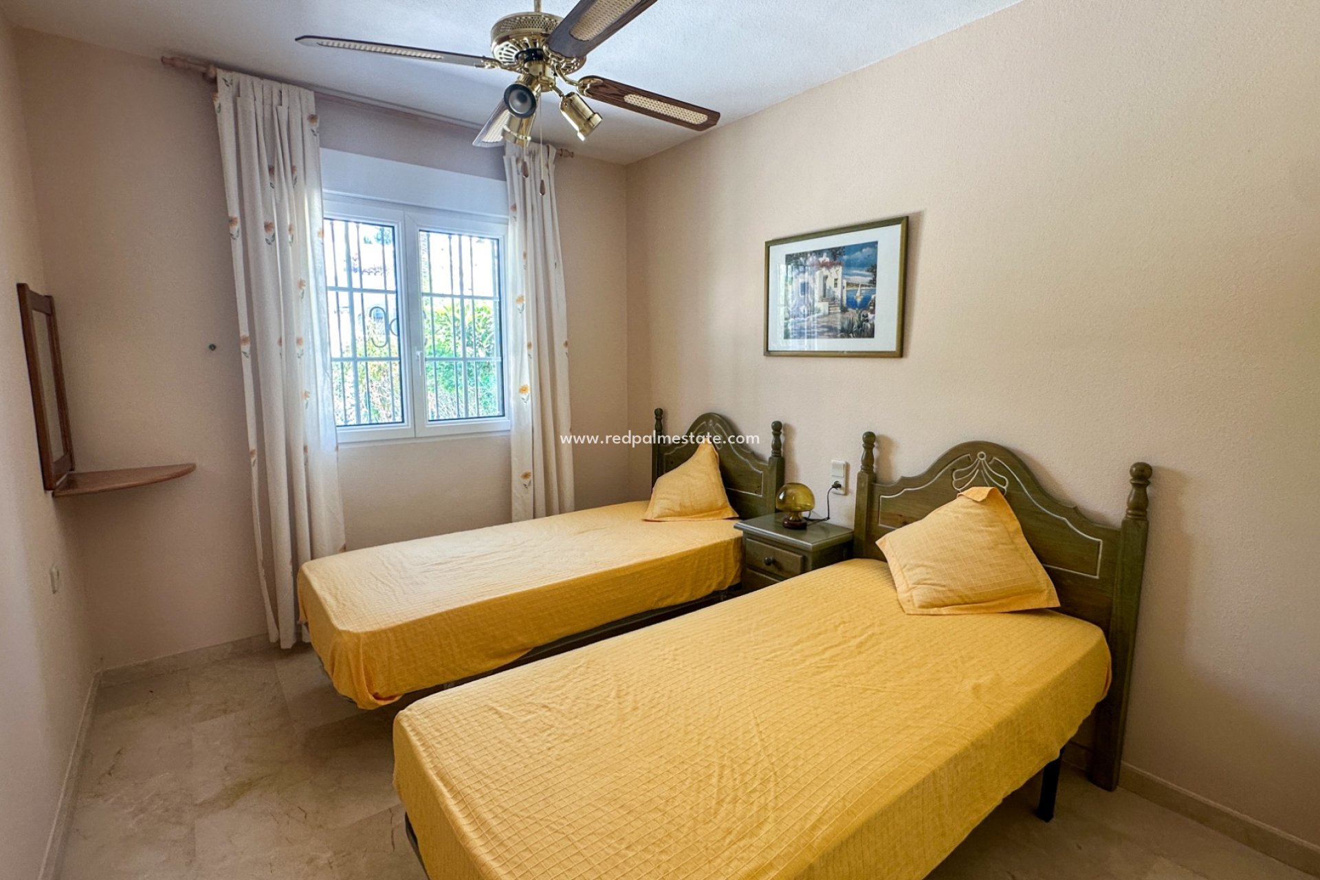 Resale - Town House -
Orihuela Costa