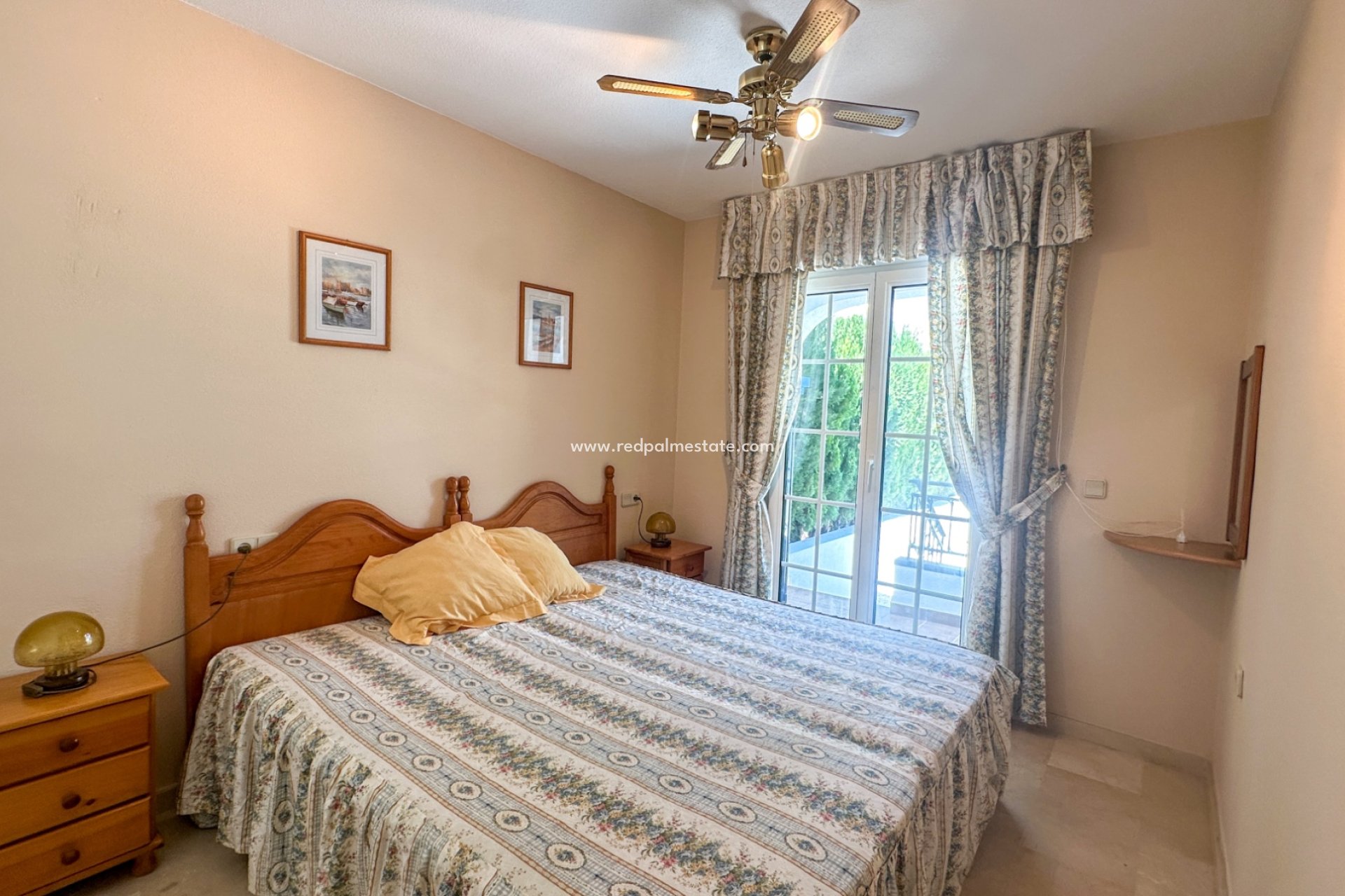 Resale - Town House -
Orihuela Costa