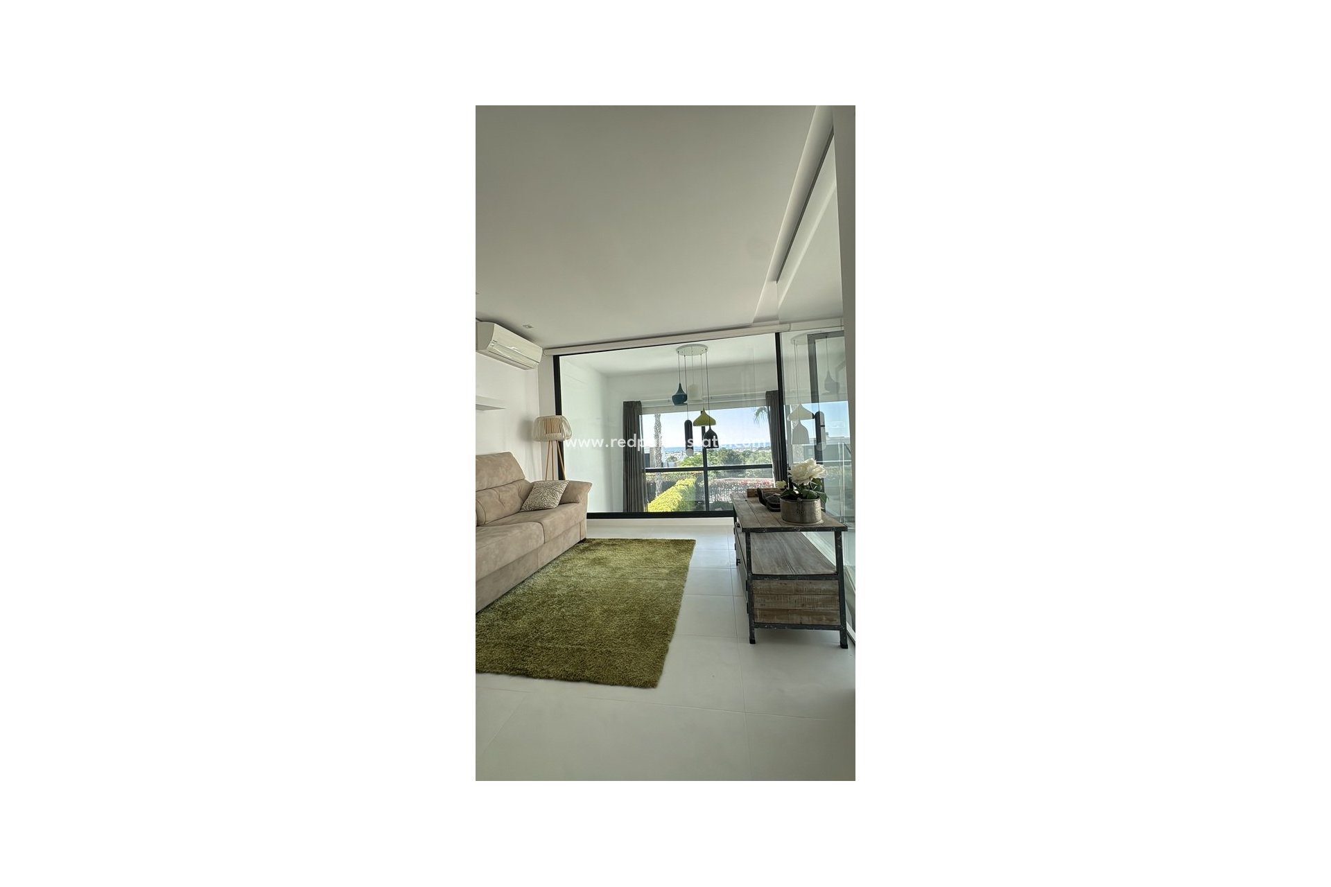 Resale - Town House -
Orihuela Costa