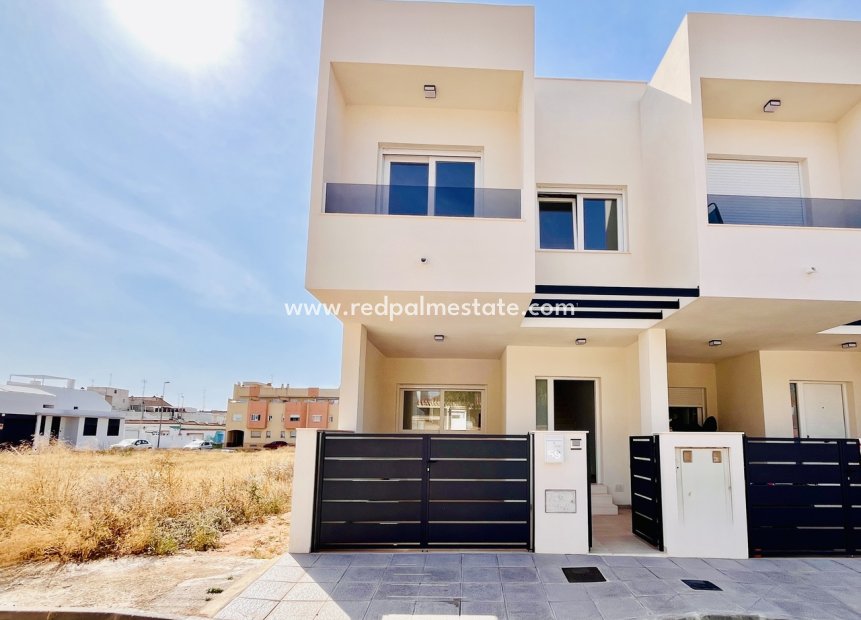 Resale - Town House -
Pilar de la Horadada - Costa Blanca