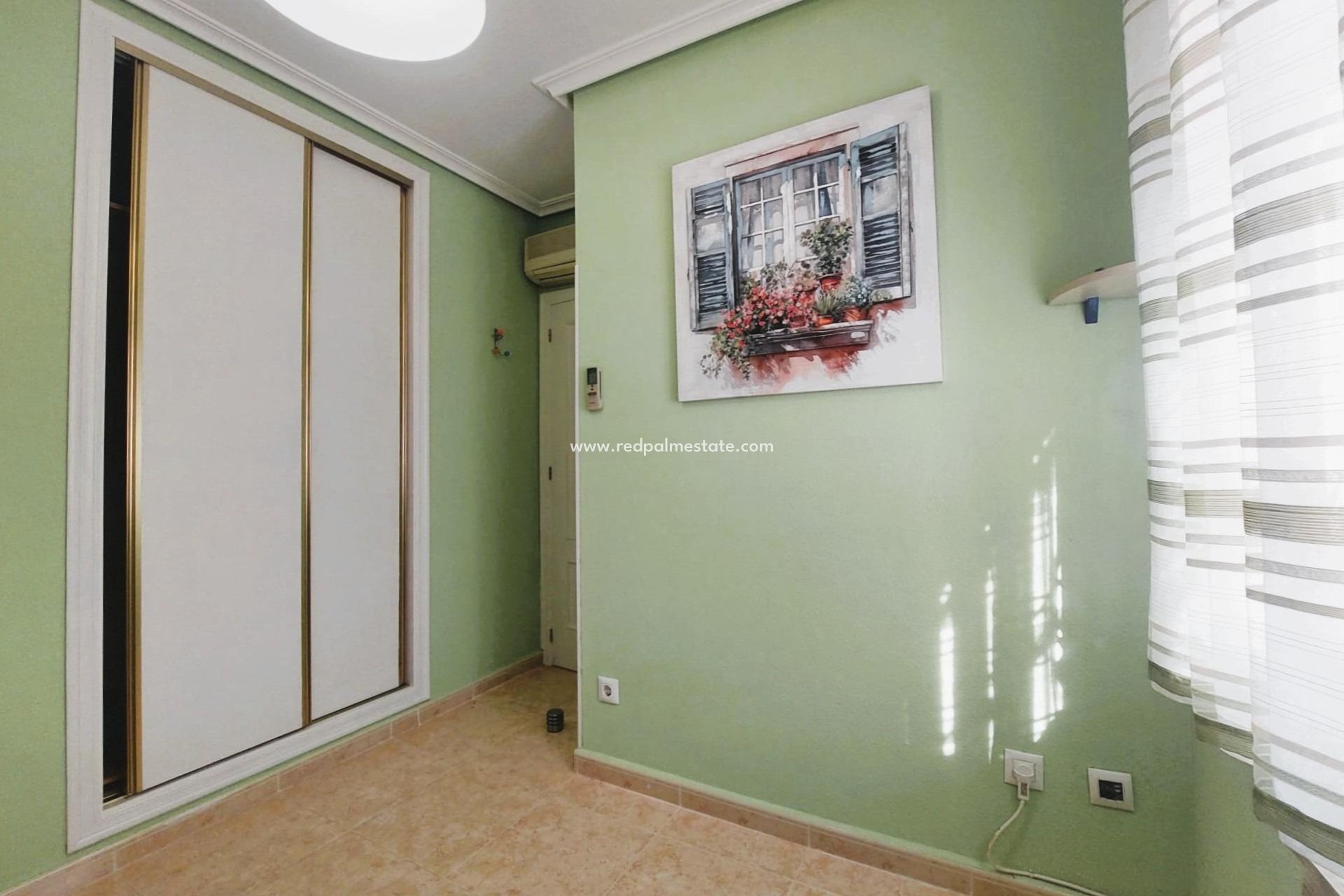 Resale - Town House -
Pilar de la Horadada - Torre de la Horadada