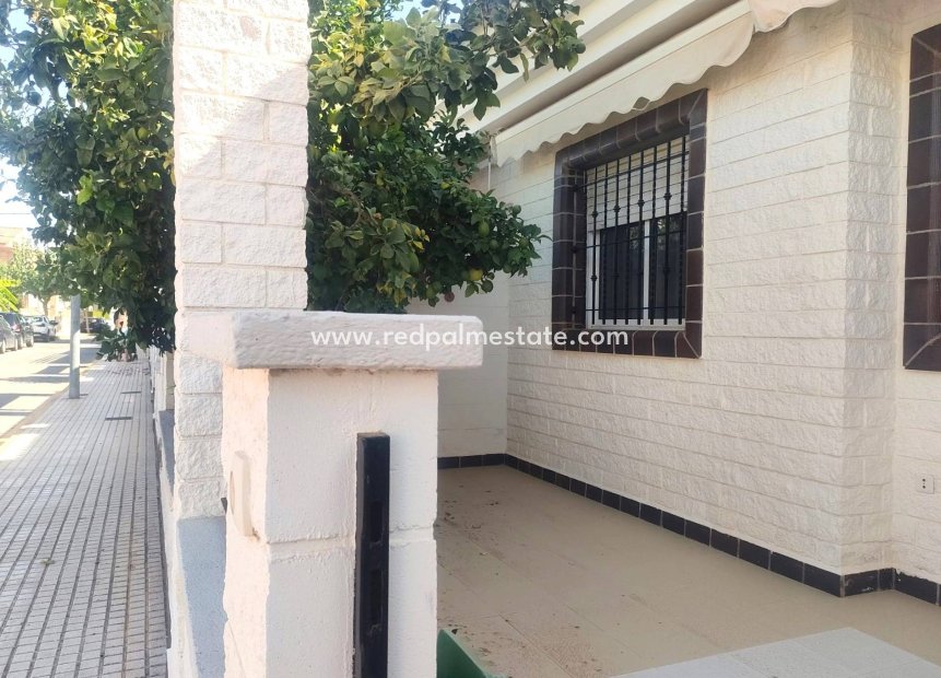 Resale - Town House -
Pilar de la Horadada - Torre de la Horadada