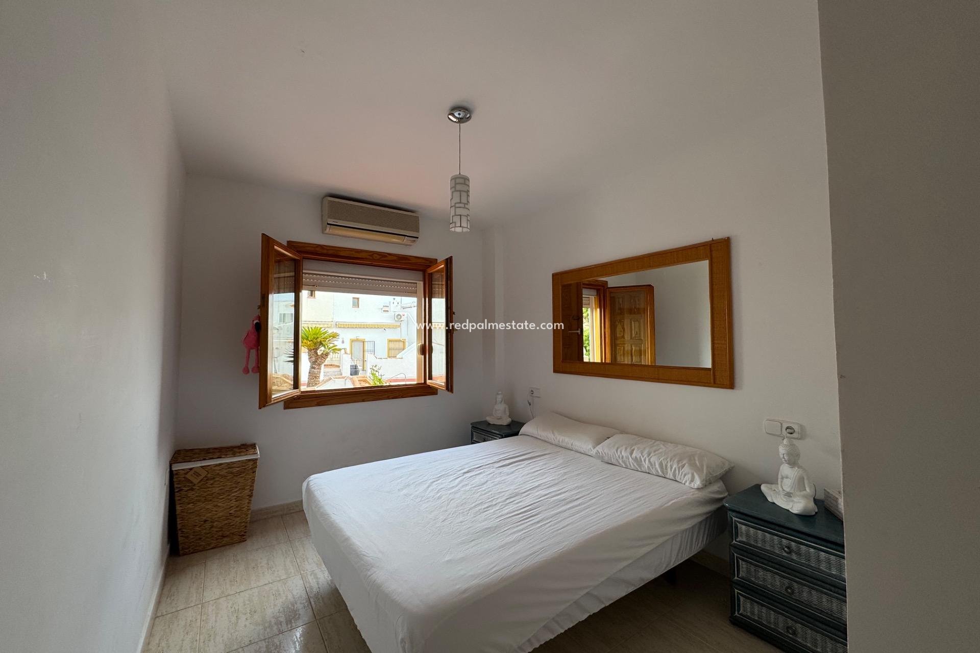 Resale - Town House -
Pilar de la Horadada - Torre de la Horadada