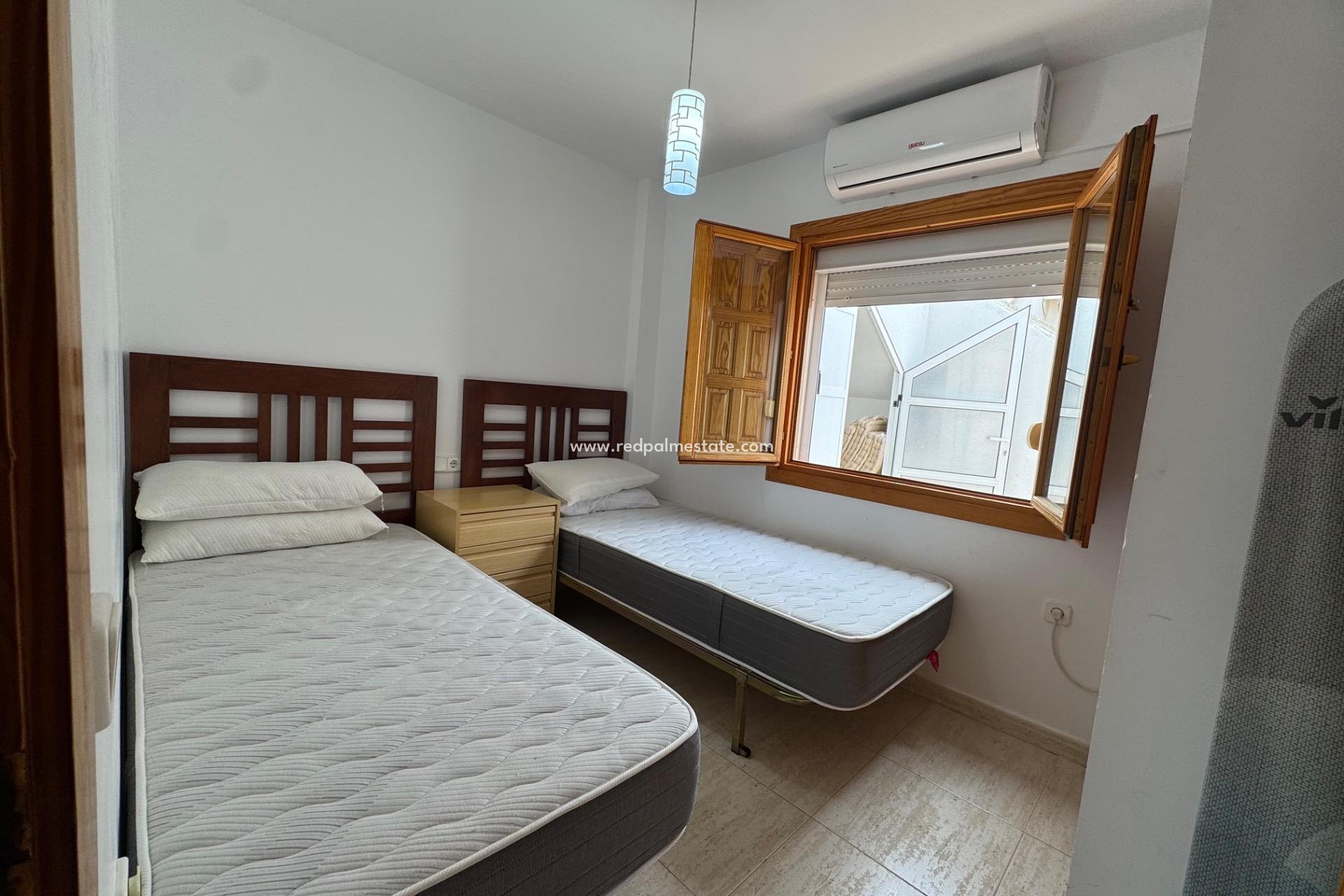 Resale - Town House -
Pilar de la Horadada - Torre de la Horadada