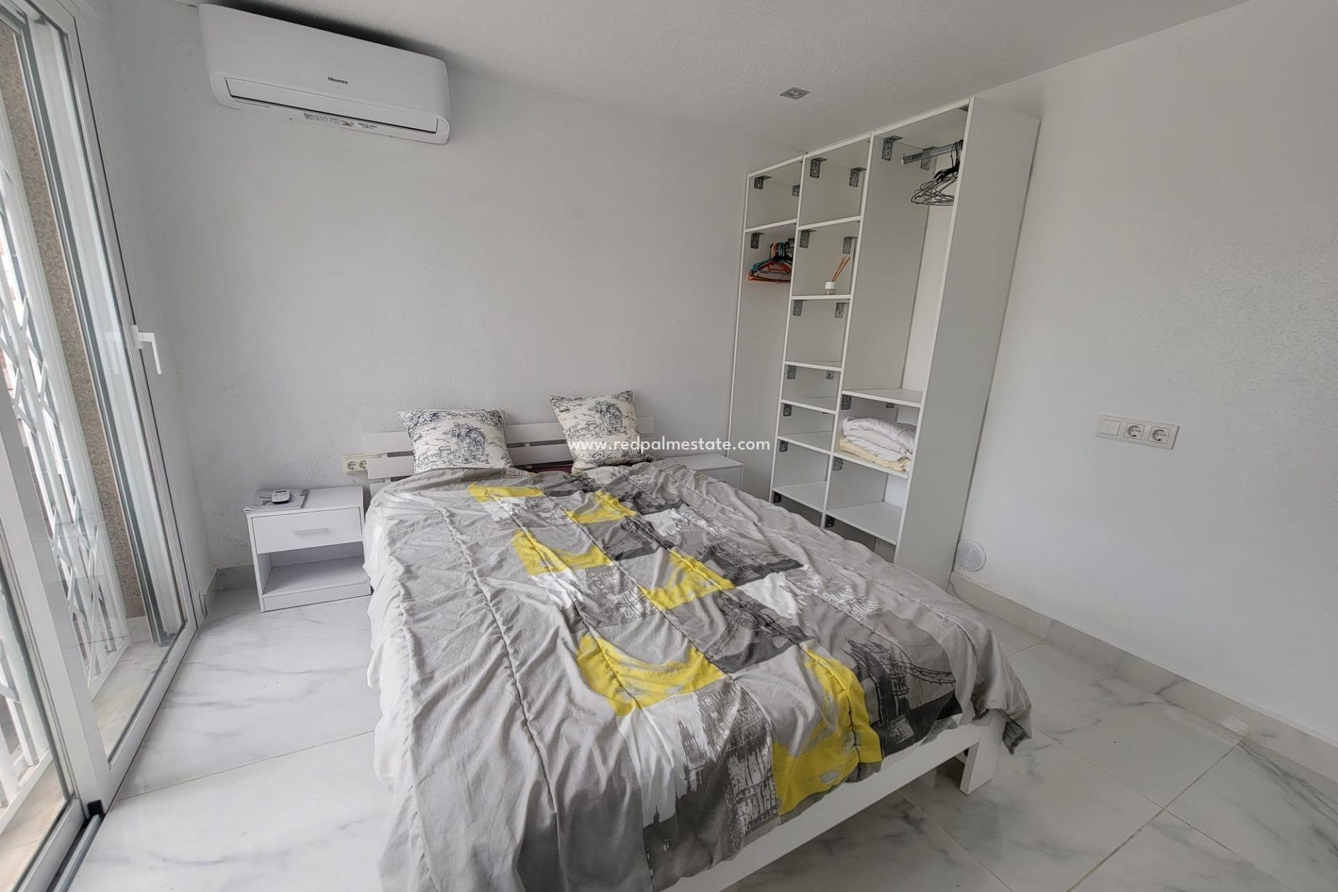 Resale - Town House -
Pilar de la Horadada - Torre de la Horadada