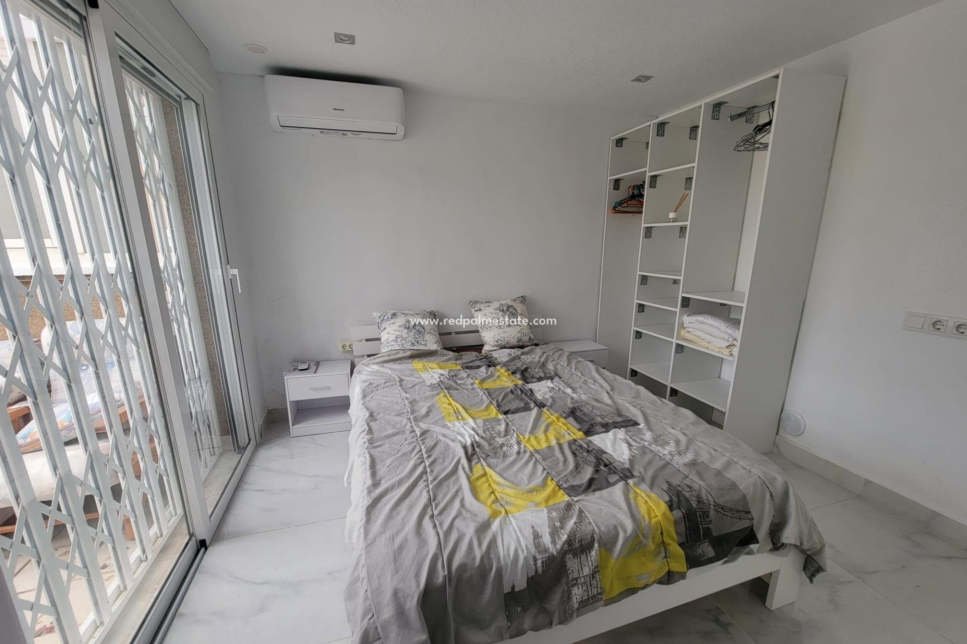 Resale - Town House -
Pilar de la Horadada - Torre de la Horadada