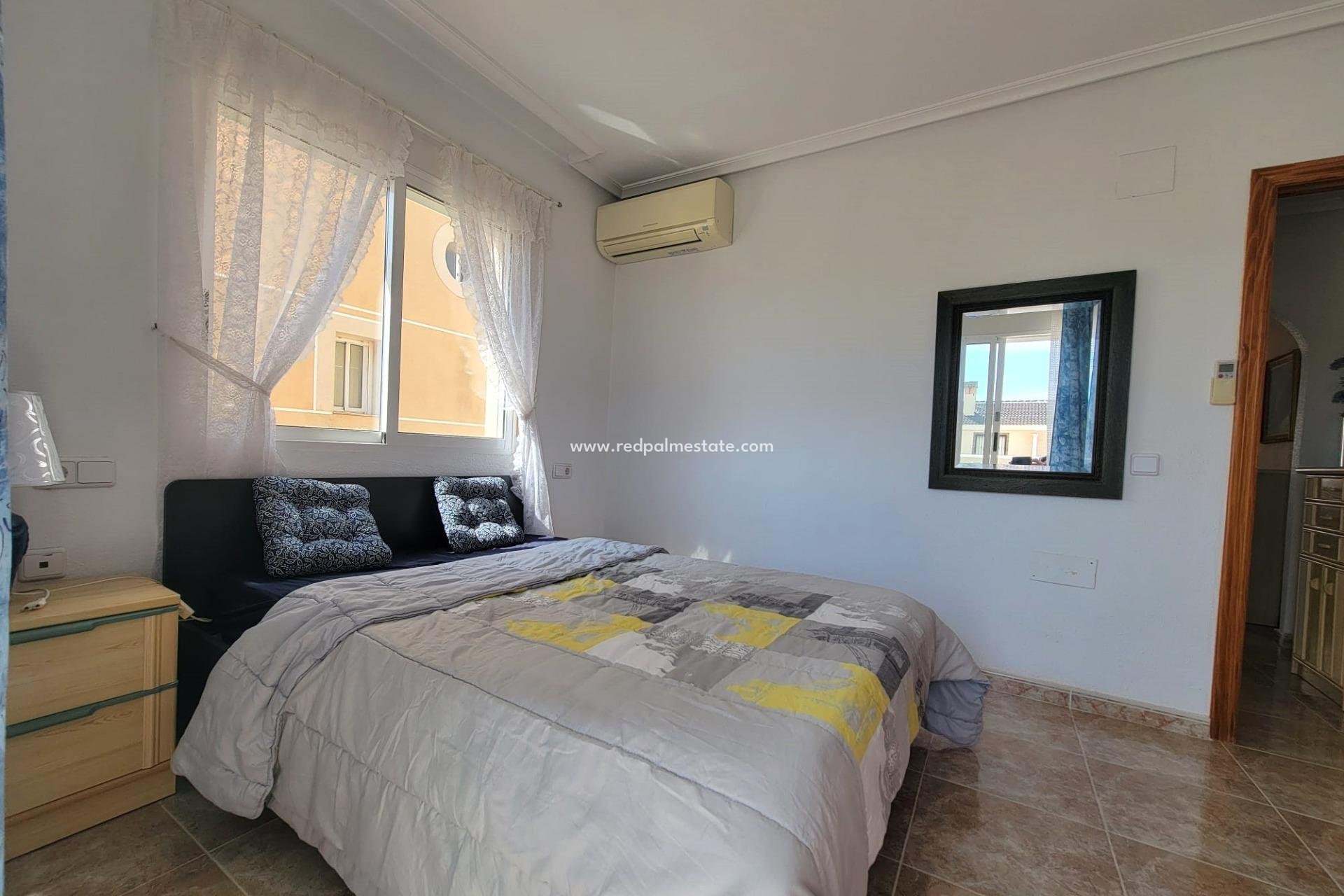 Resale - Town House -
Pilar de la Horadada - Torre de la Horadada