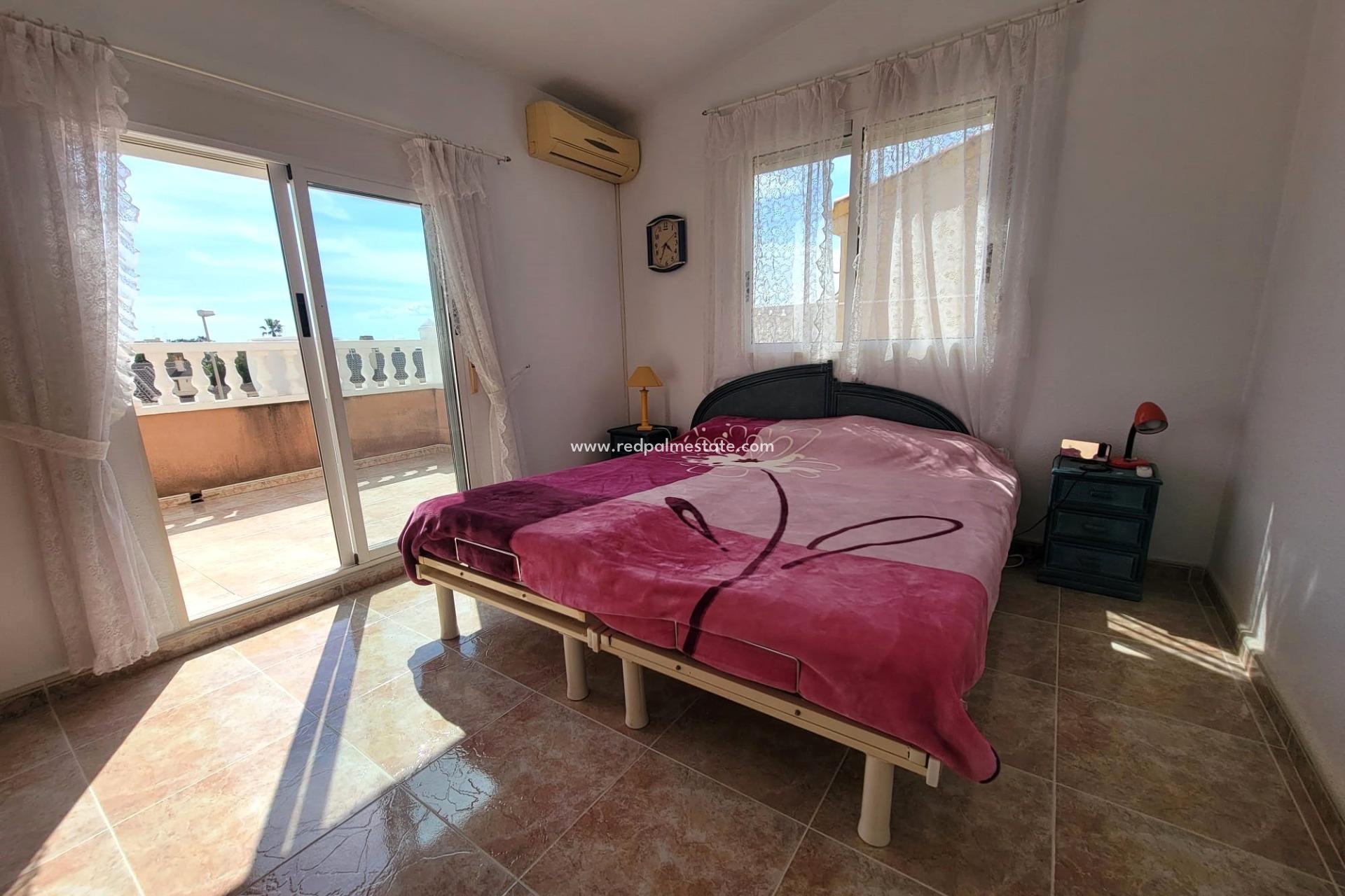 Resale - Town House -
Pilar de la Horadada - Torre de la Horadada