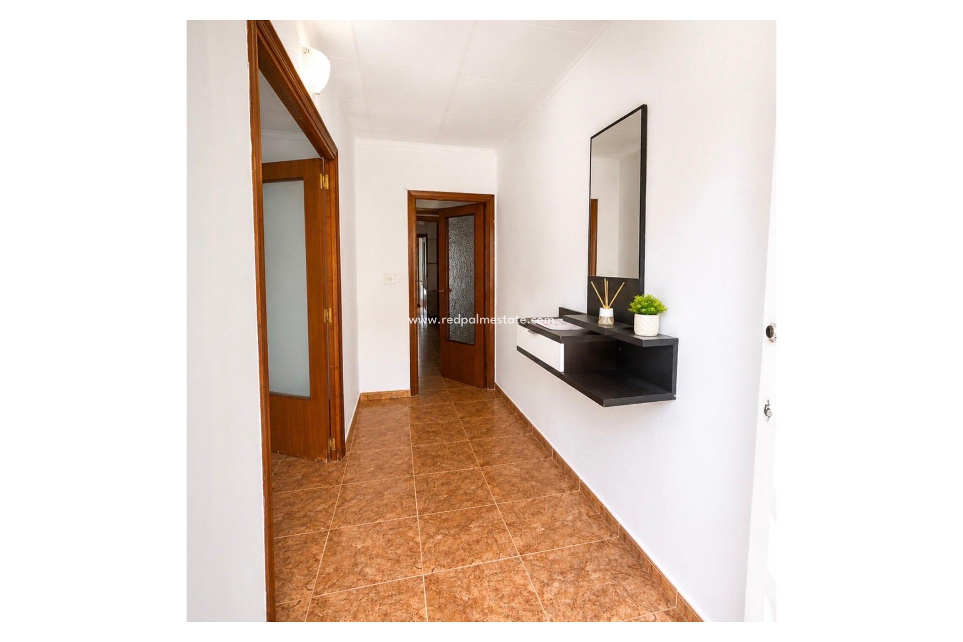 Resale - Town House -
Pinoso - Inland