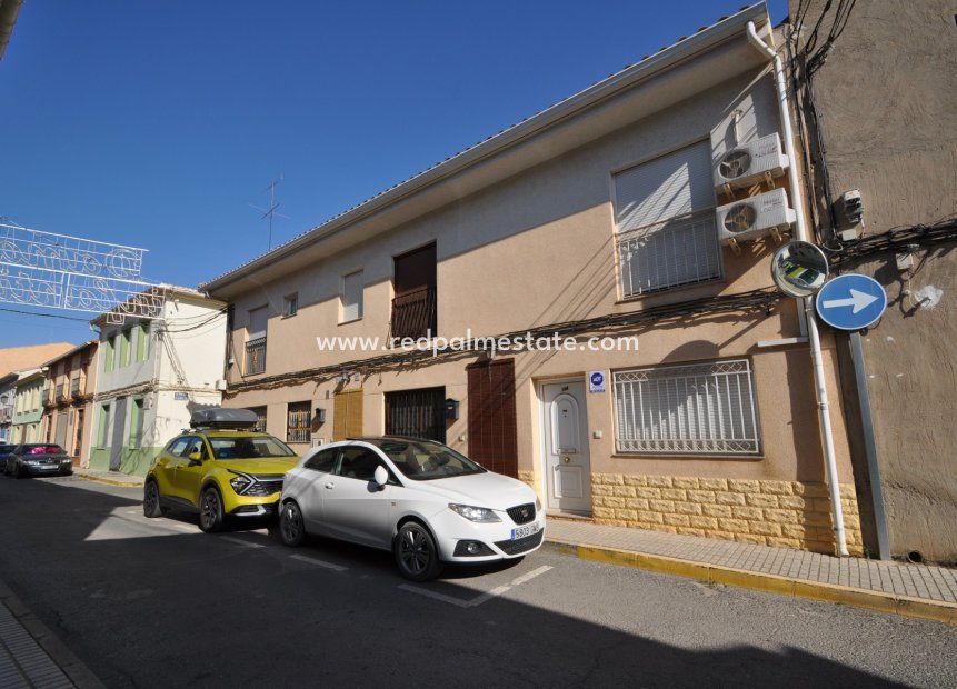 Resale - Town House -
Pinoso - Inland