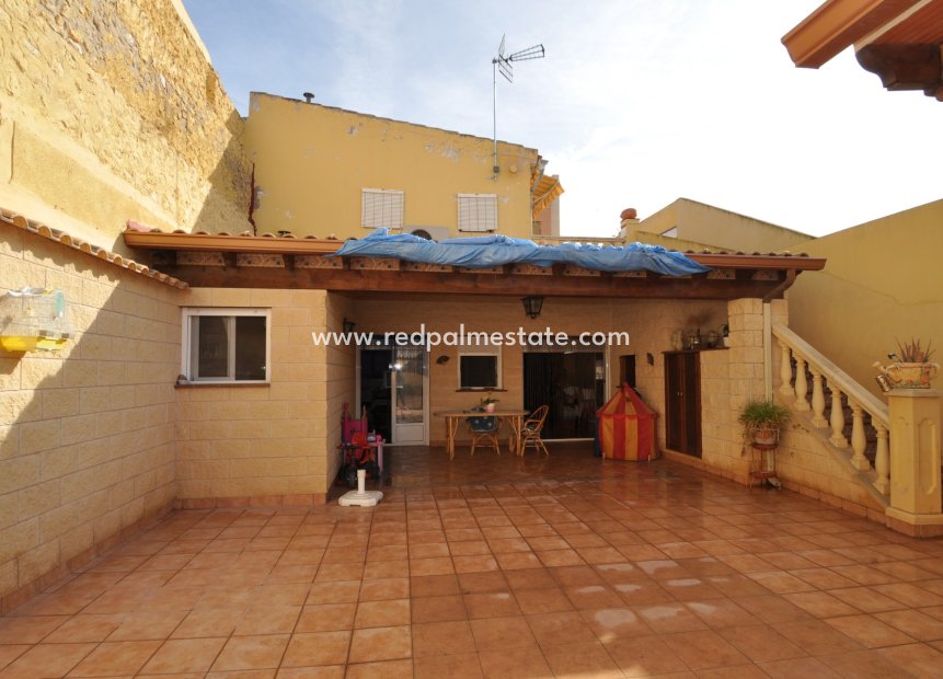 Resale - Town House -
Pinoso - Inland