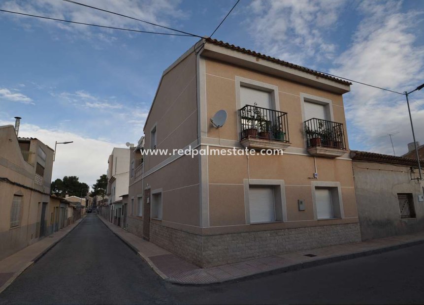 Resale - Town House -
Pinoso - Inland