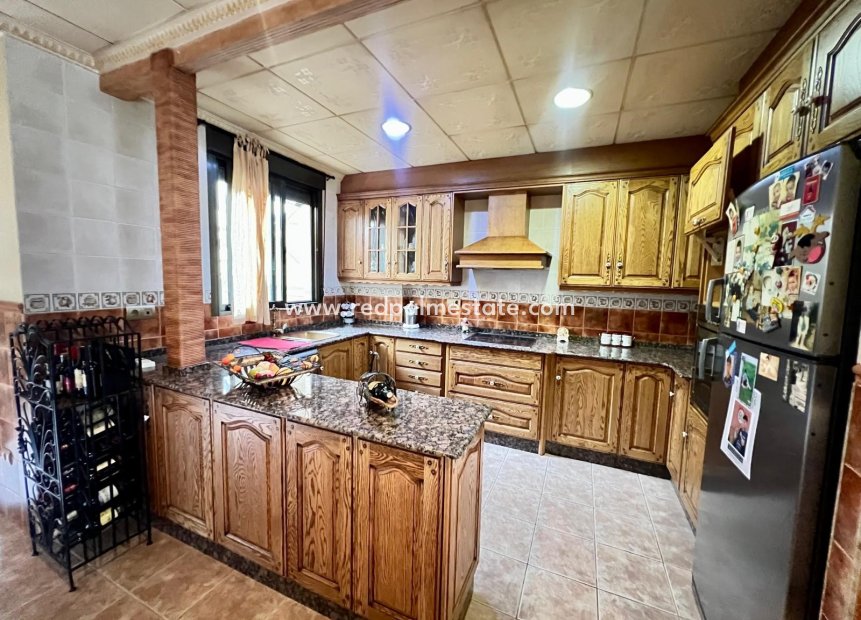 Resale - Town House -
Pinoso - Inland